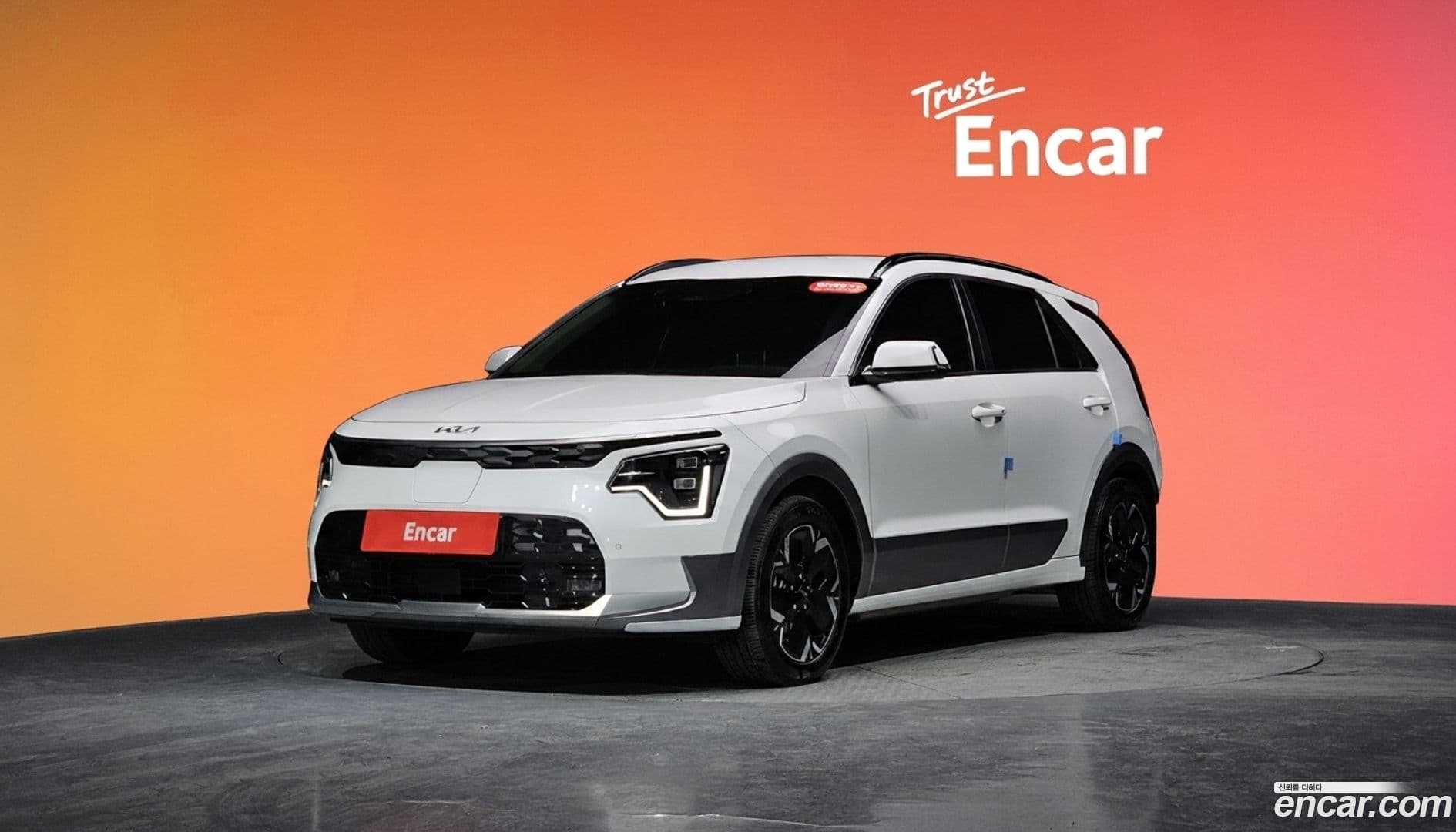 Main__Slider__Photo:Niro Kia 2023.8-0