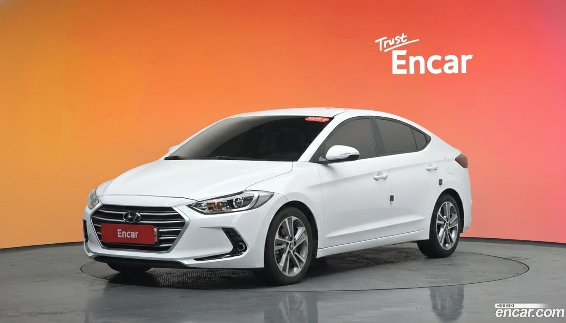 Main__Slider__Photo:AVANTE Hyundai 2017.8-0