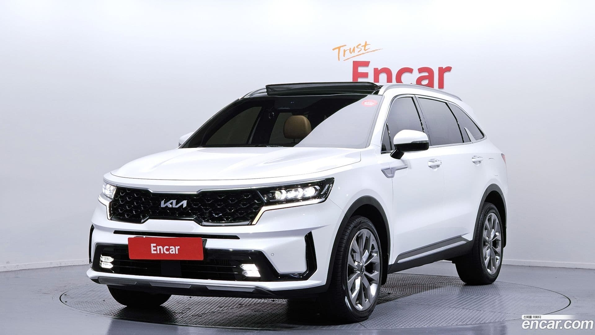 Main__Slider__Photo:Sorento Kia 2022.7-0