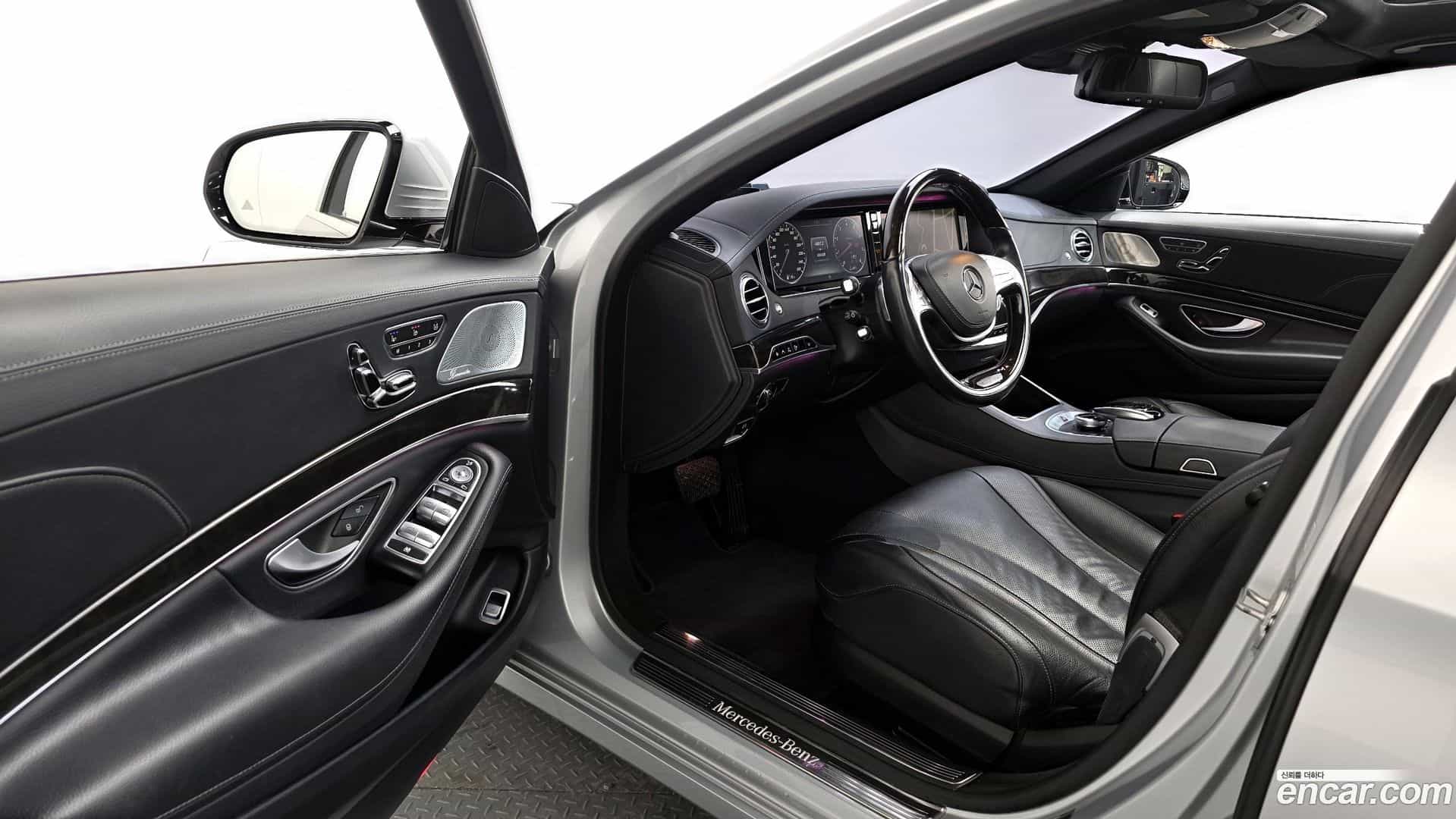 S-Class Mercedes-Benz 2015.0-INNER-010