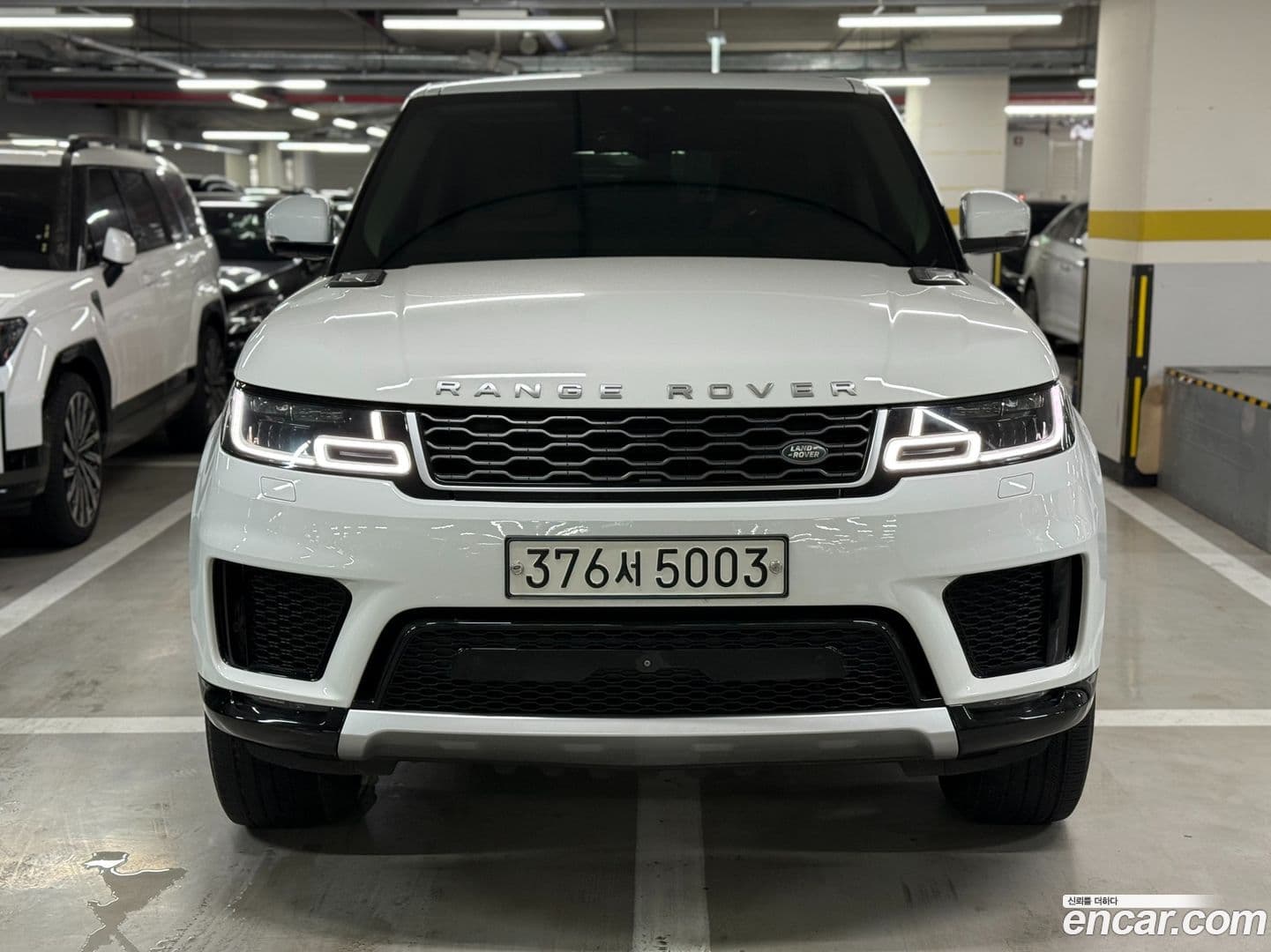 Main__Slider__Photo:Range Rover Sport Land Rover 2019.11-0