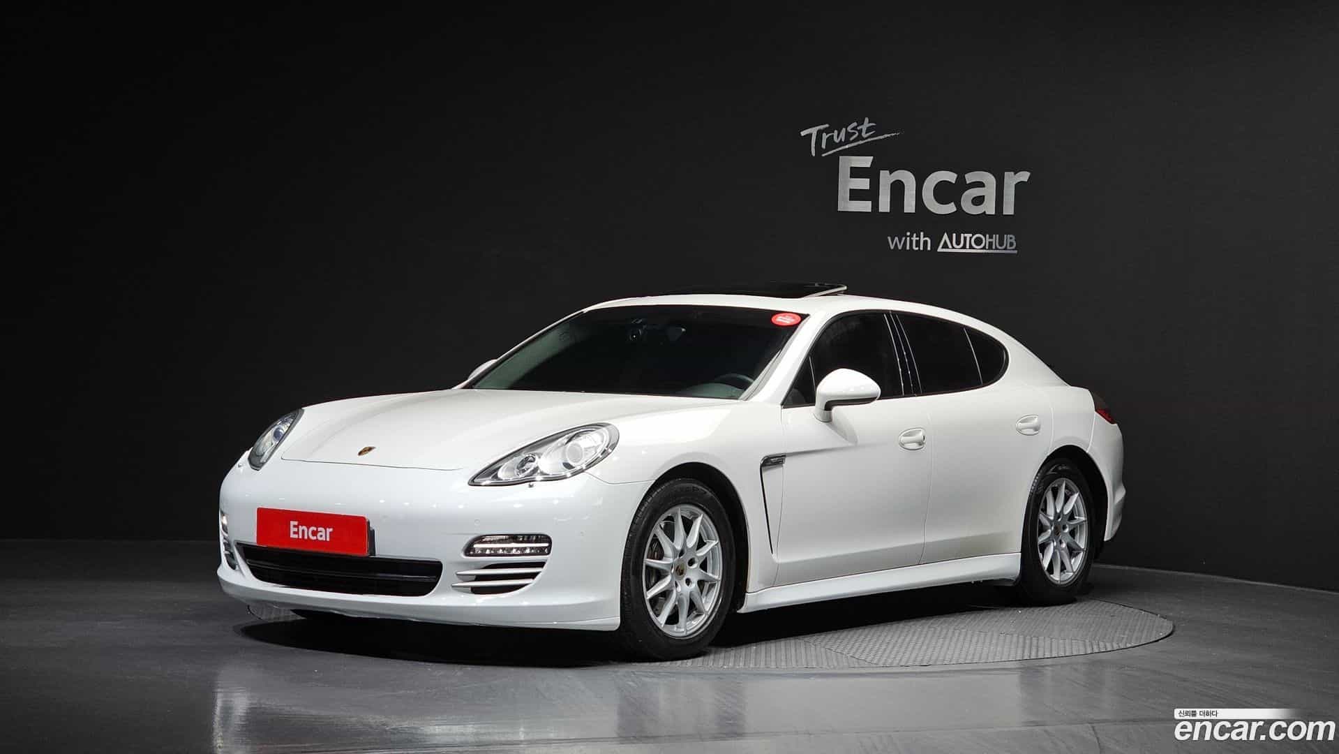 Panamera Porsche 2012.1-OUTER-001