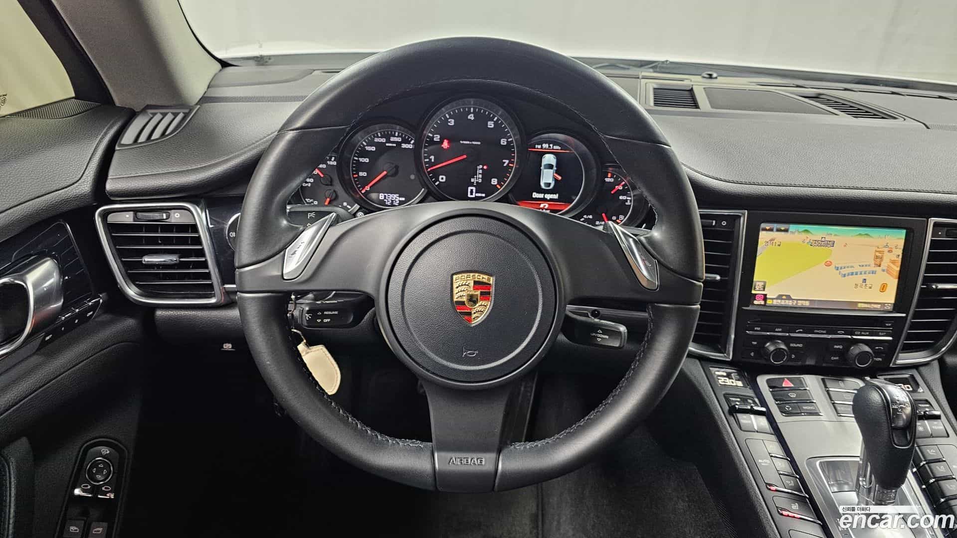 Panamera Porsche 2012.1-OPTION-017