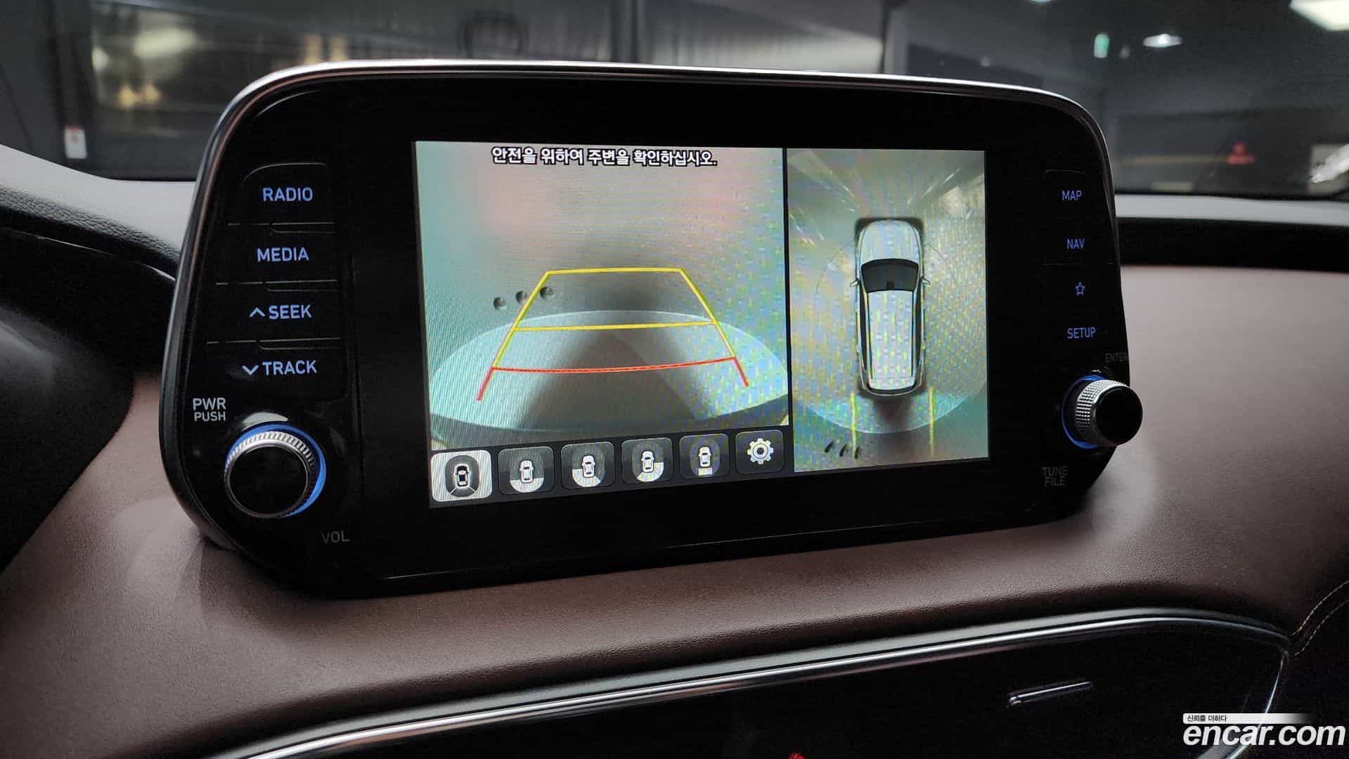Santafe Hyundai 2019.1-OPTION-020