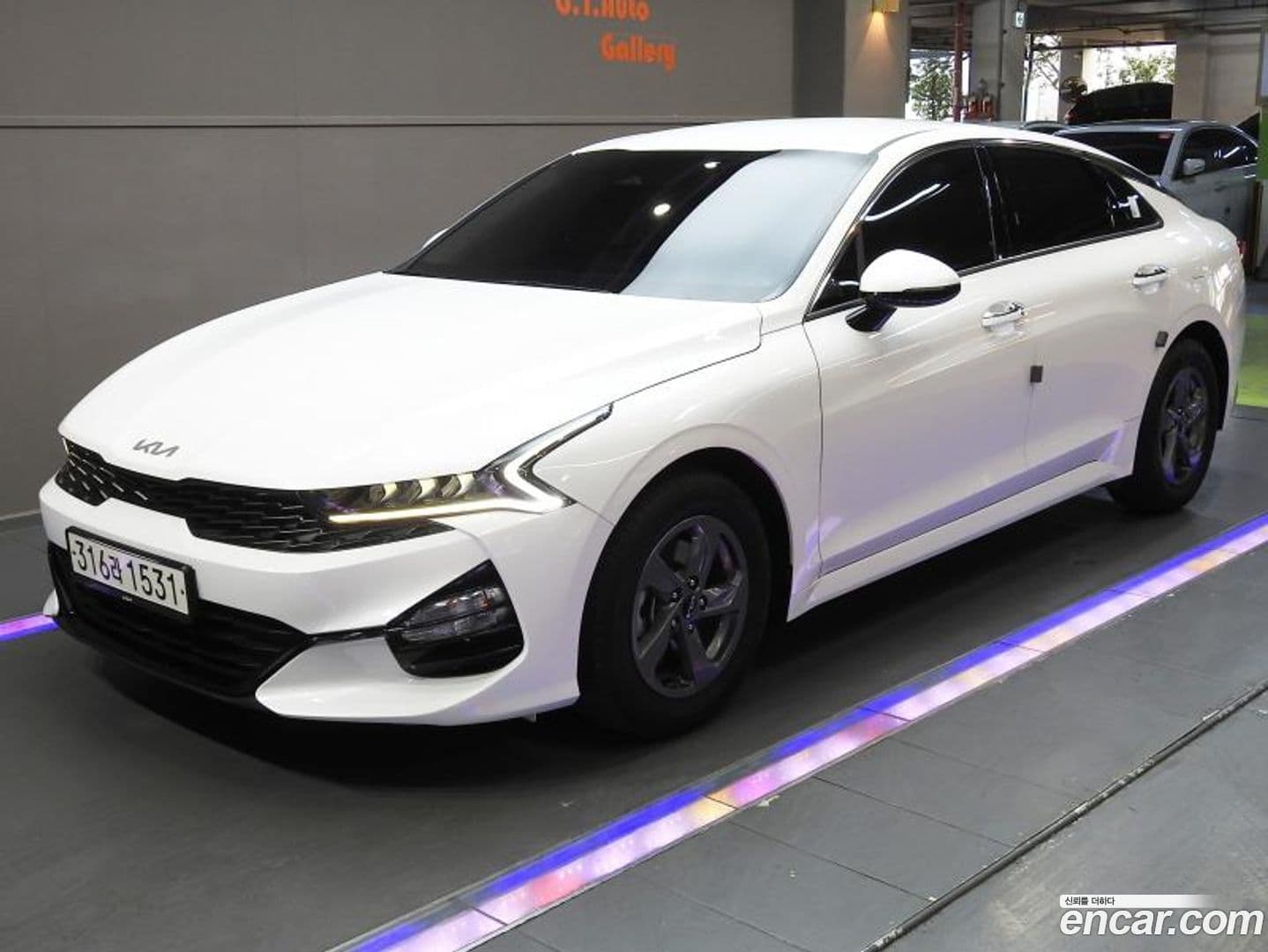 Main__Slider__Photo:K5 Kia 2023.4-0