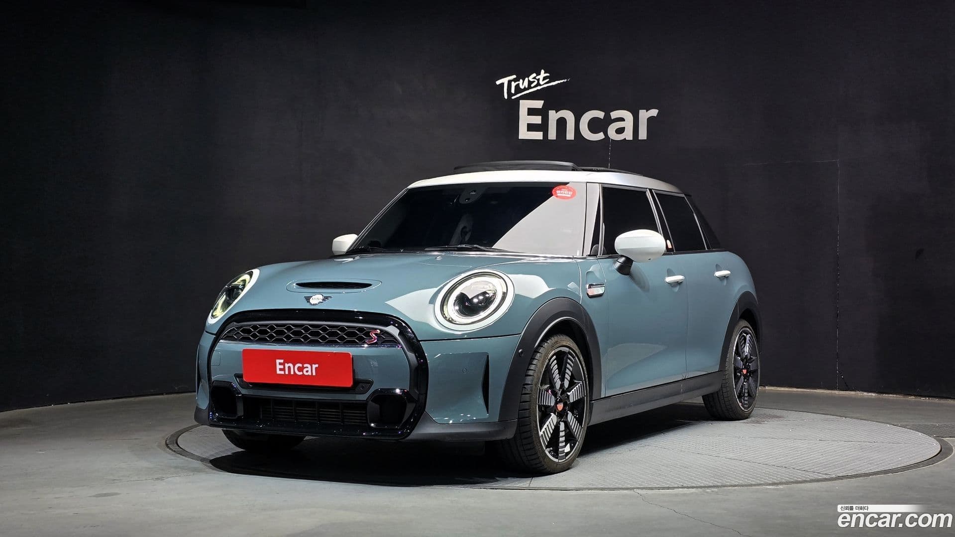 Main__Slider__Photo:Cooper Mini 2022.11-0