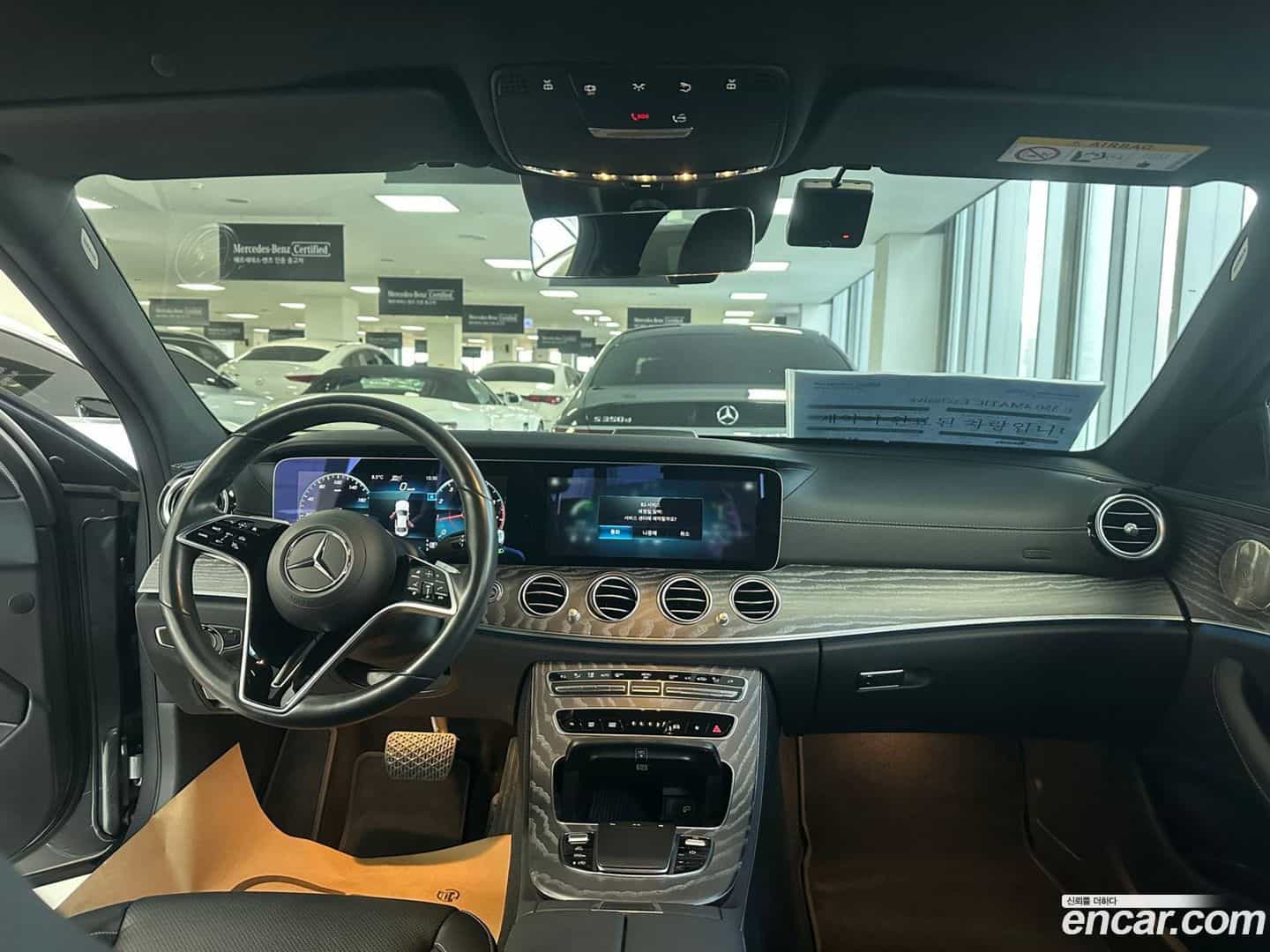 E-Class Mercedes-Benz 2022.11-INNER-007