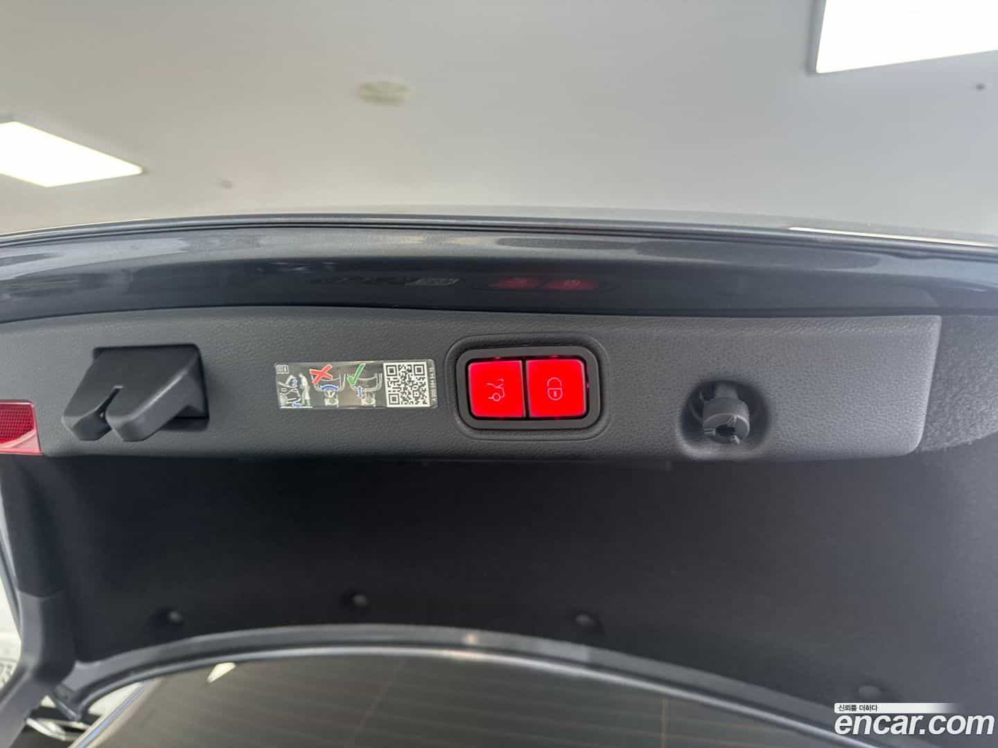 E-Class Mercedes-Benz 2022.11-OPTION-015