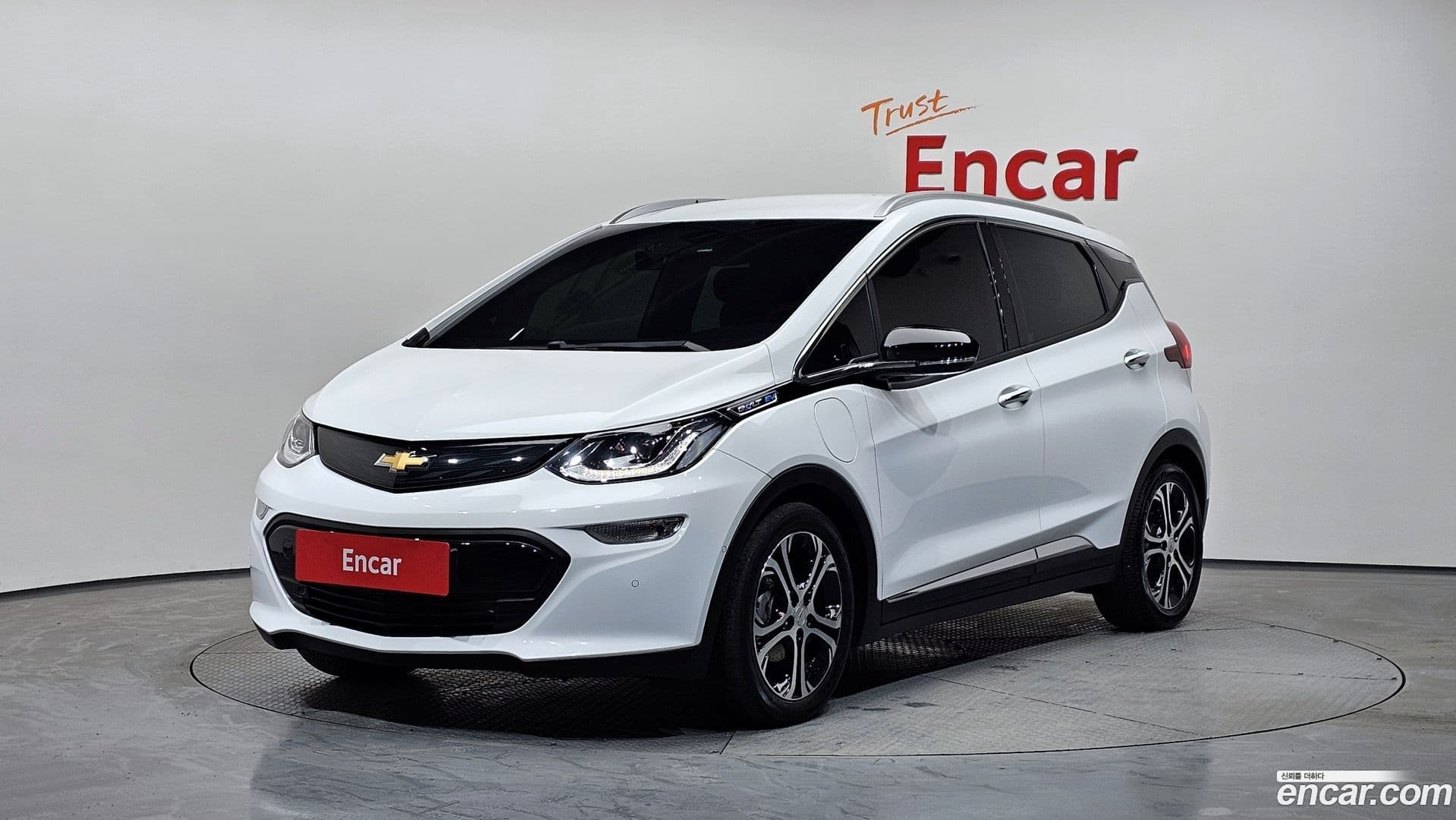 Main__Slider__Photo:Bolt EV Chevrolet 2019.11-0
