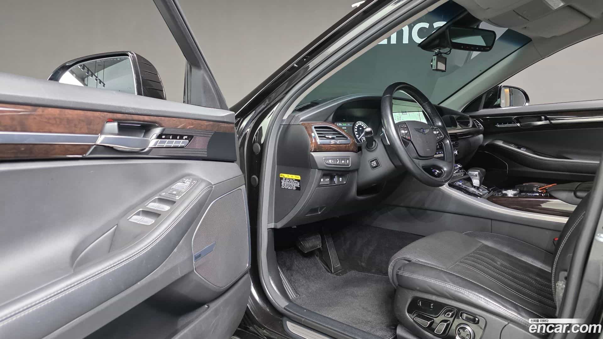 EQ900 Genesis 2017.6-OPTION-016