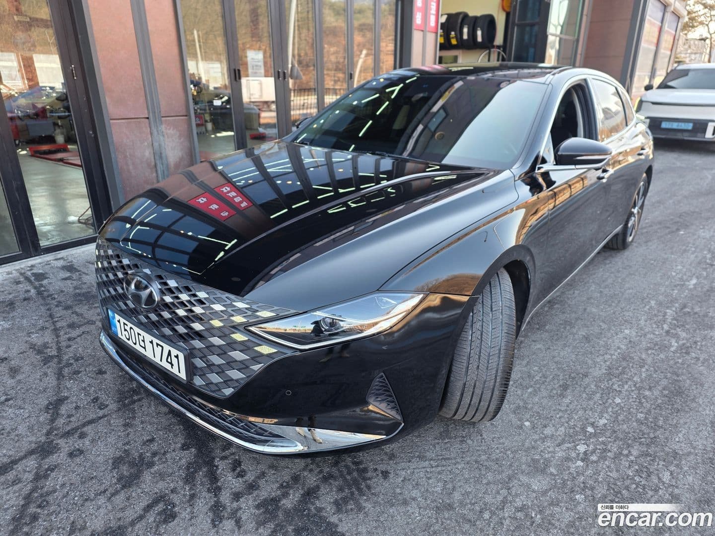 Main__Slider__Photo:Grandeur Hyundai 2022.0-0