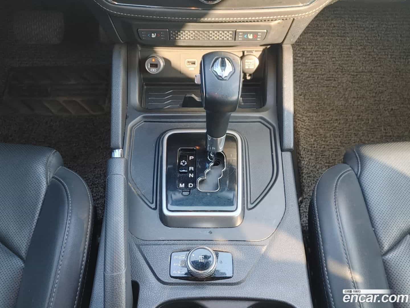 Rexton KG Mobility 2019.1-INNER-009