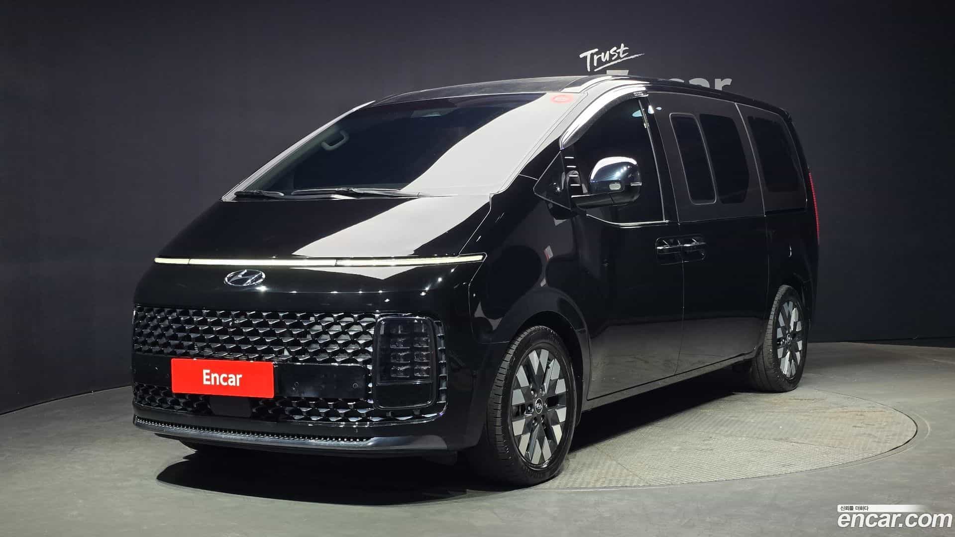 Staria Hyundai 2023.1-OUTER-001