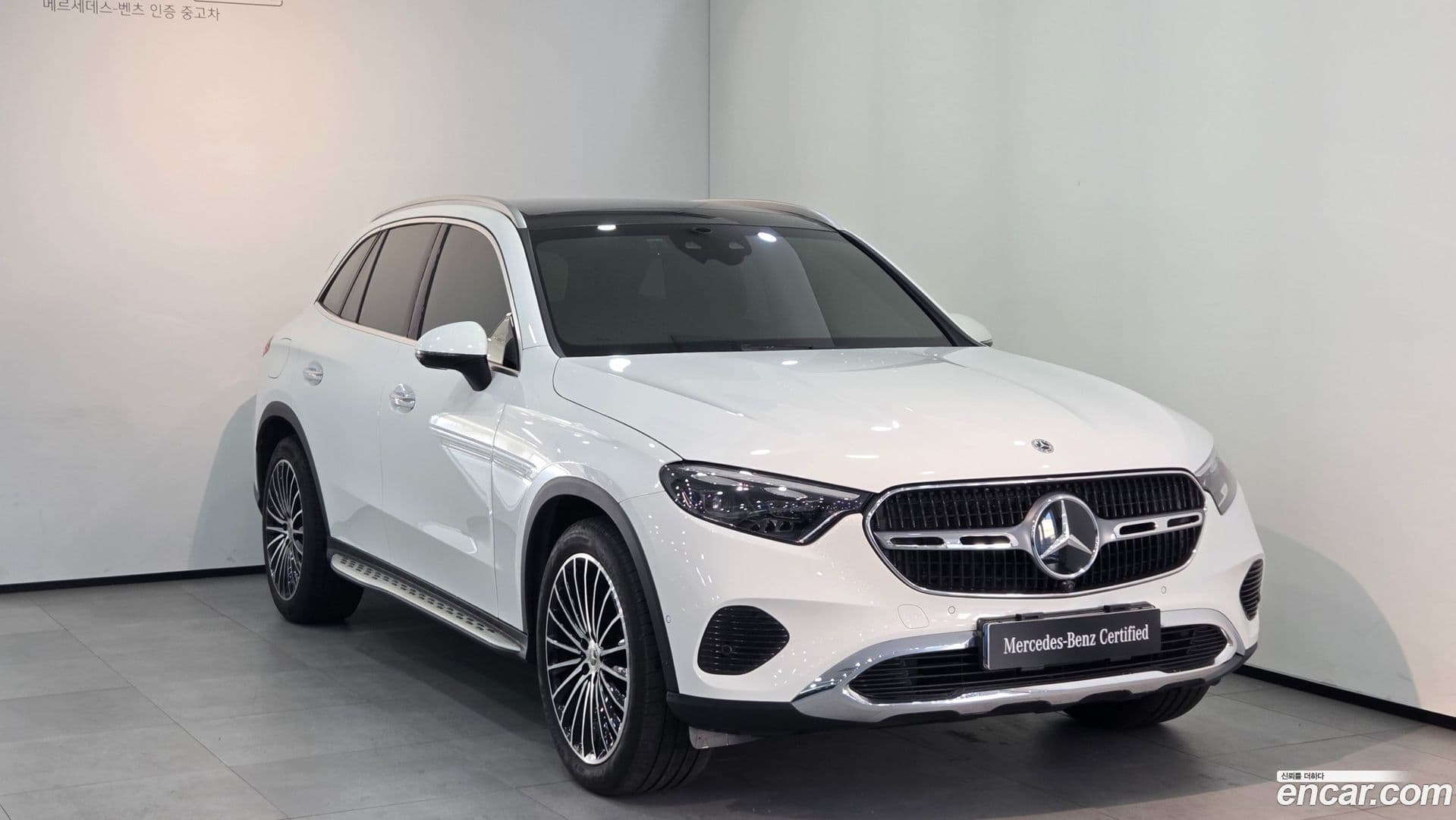 Main__Slider__Photo:GLC-Class Mercedes-Benz 2024.11-0
