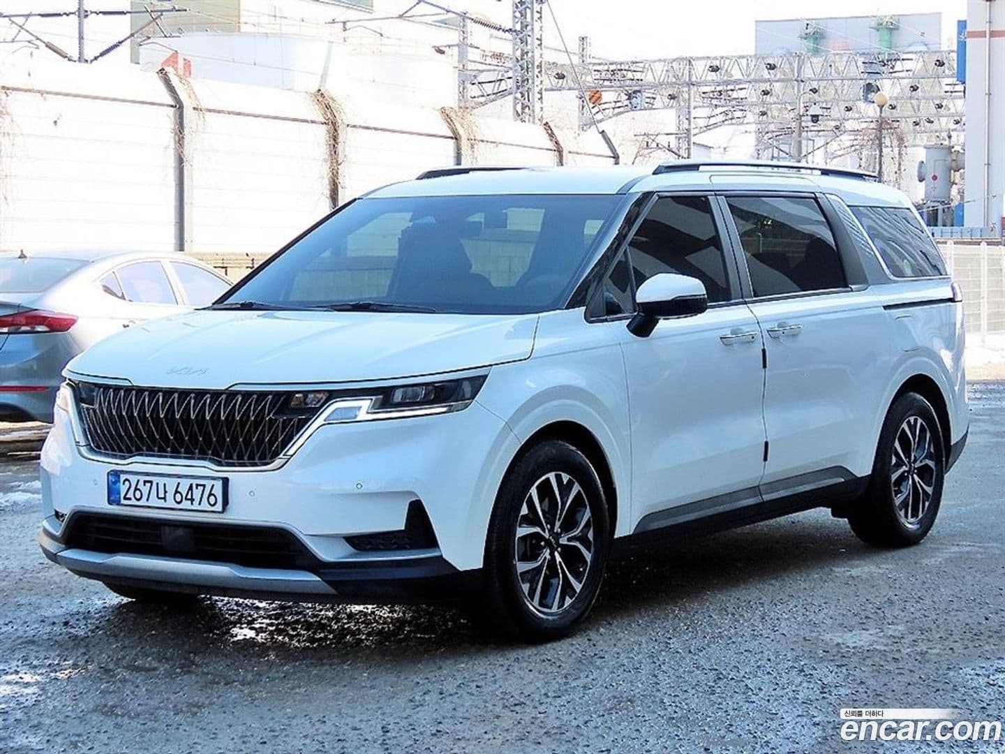 Main__Slider__Photo:Canival Kia 2022.7-0