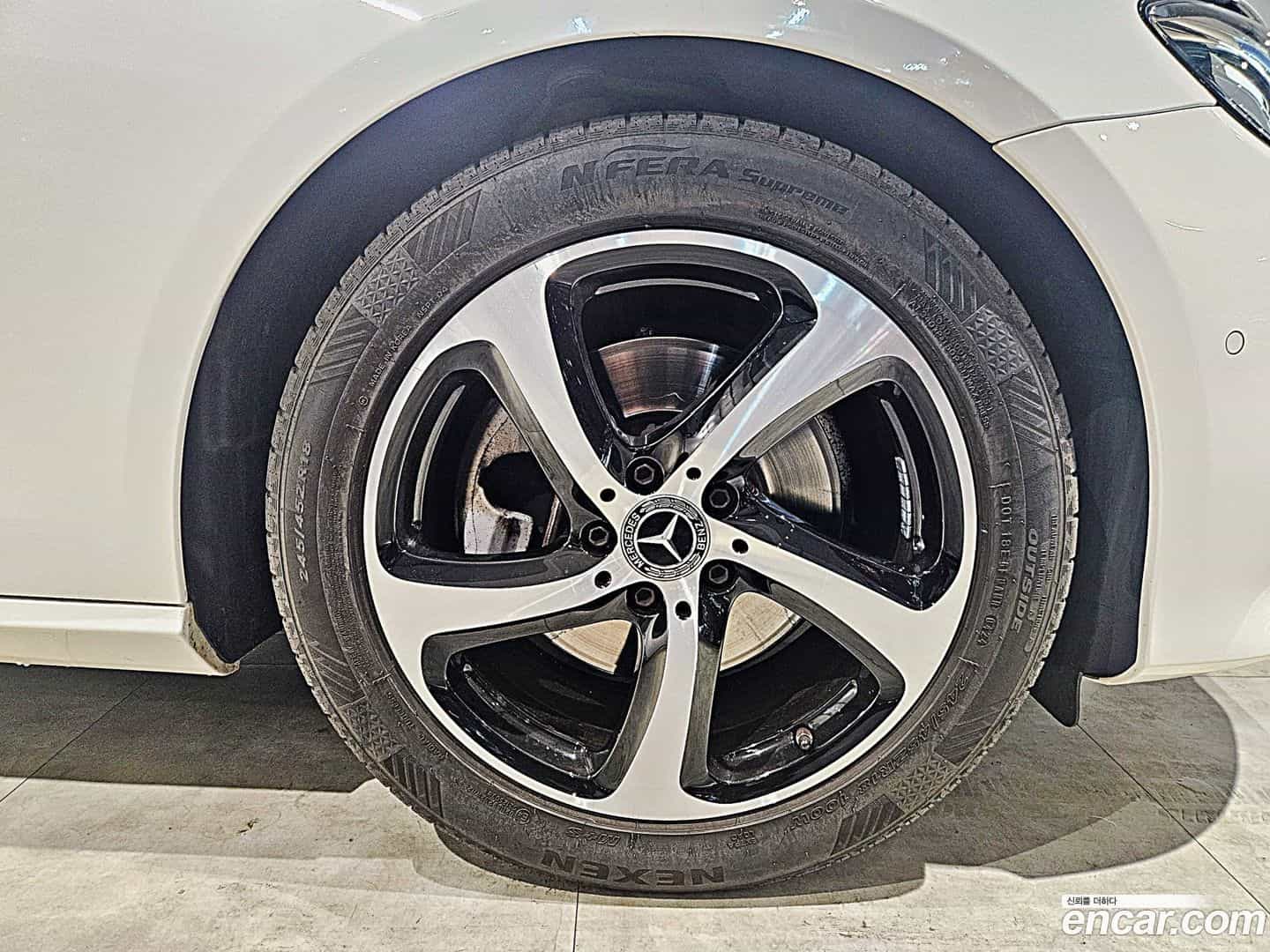 E-Class Mercedes-Benz 2020.8-OUTER-005