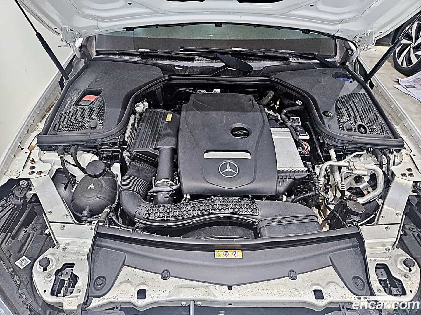 E-Class Mercedes-Benz 2020.8-INNER-006
