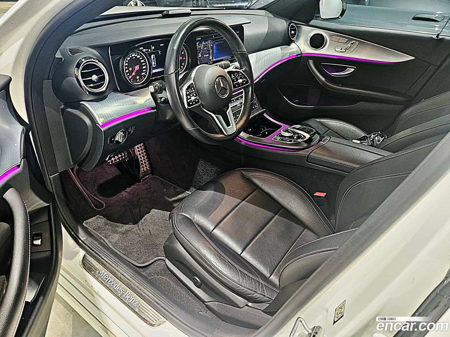 E-Class Mercedes-Benz 2020.8-INNER-010