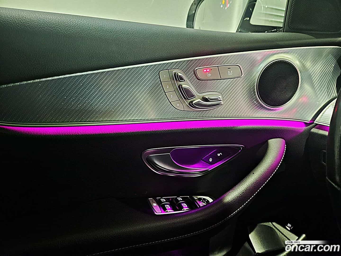 E-Class Mercedes-Benz 2020.8-OPTION-019