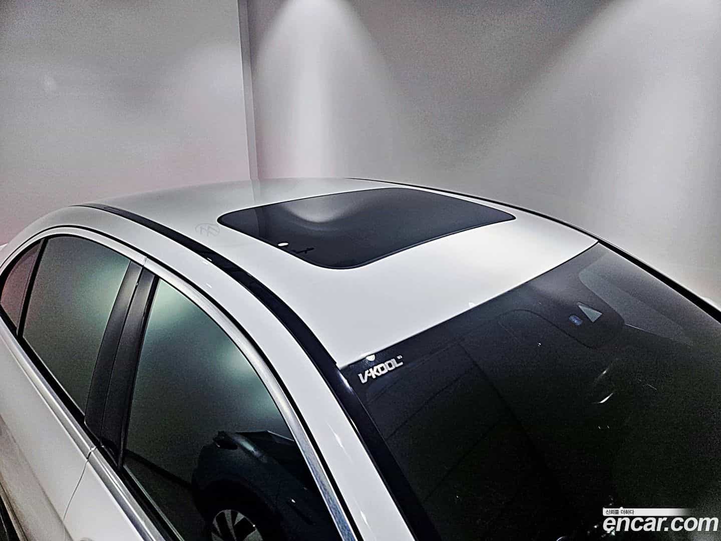 E-Class Mercedes-Benz 2020.8-OPTION-020