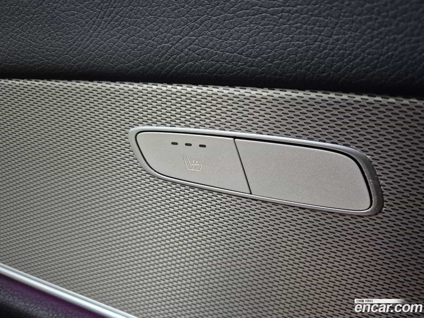 E-Class Mercedes-Benz 2016.10-OPTION-022