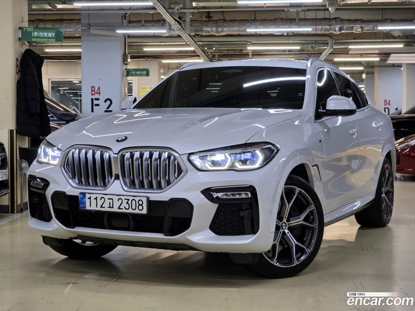 Main__Slider__Photo:X6 BMW 2021.2-0