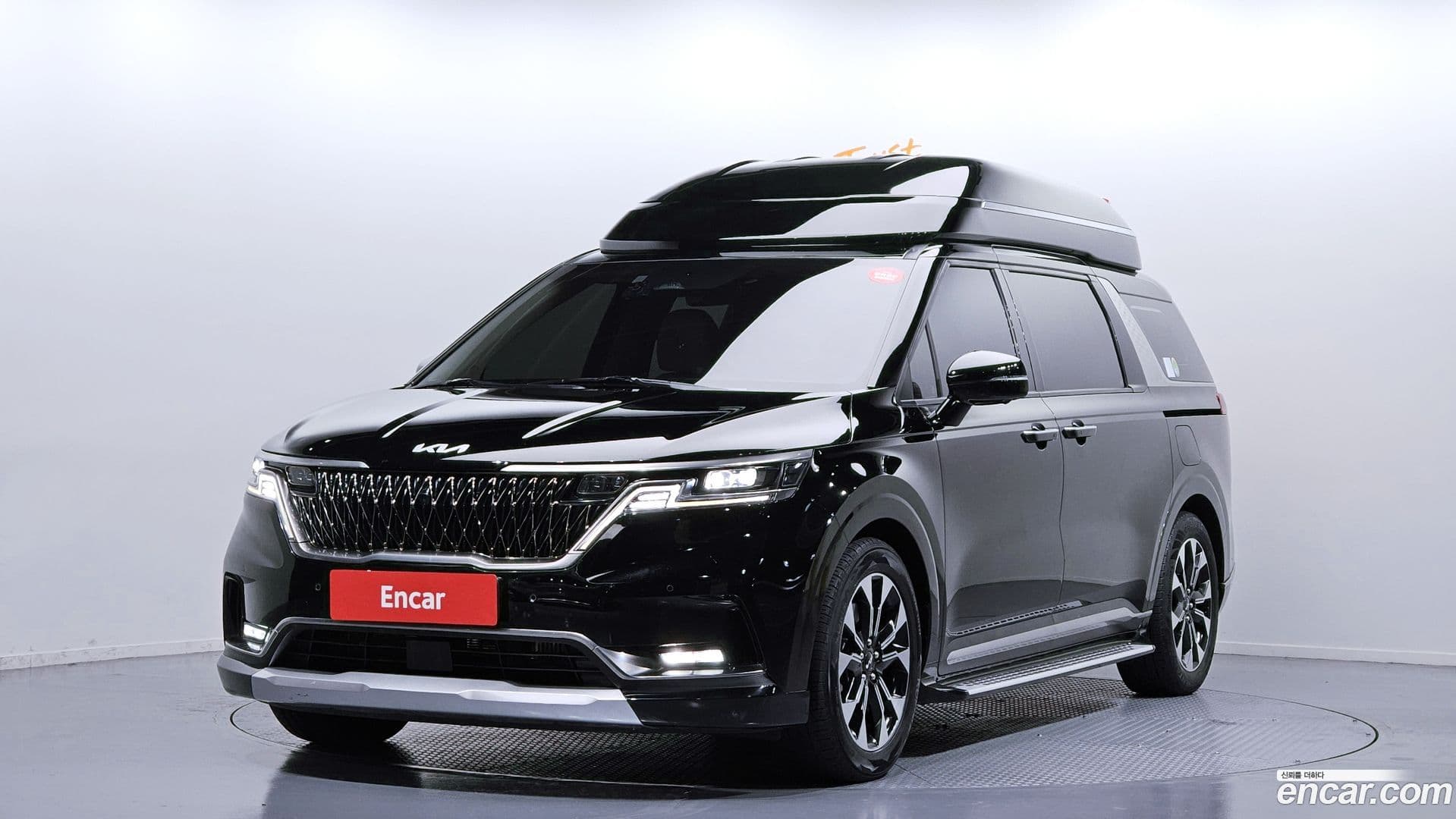 Main__Slider__Photo:Canival Kia 2022.2-0