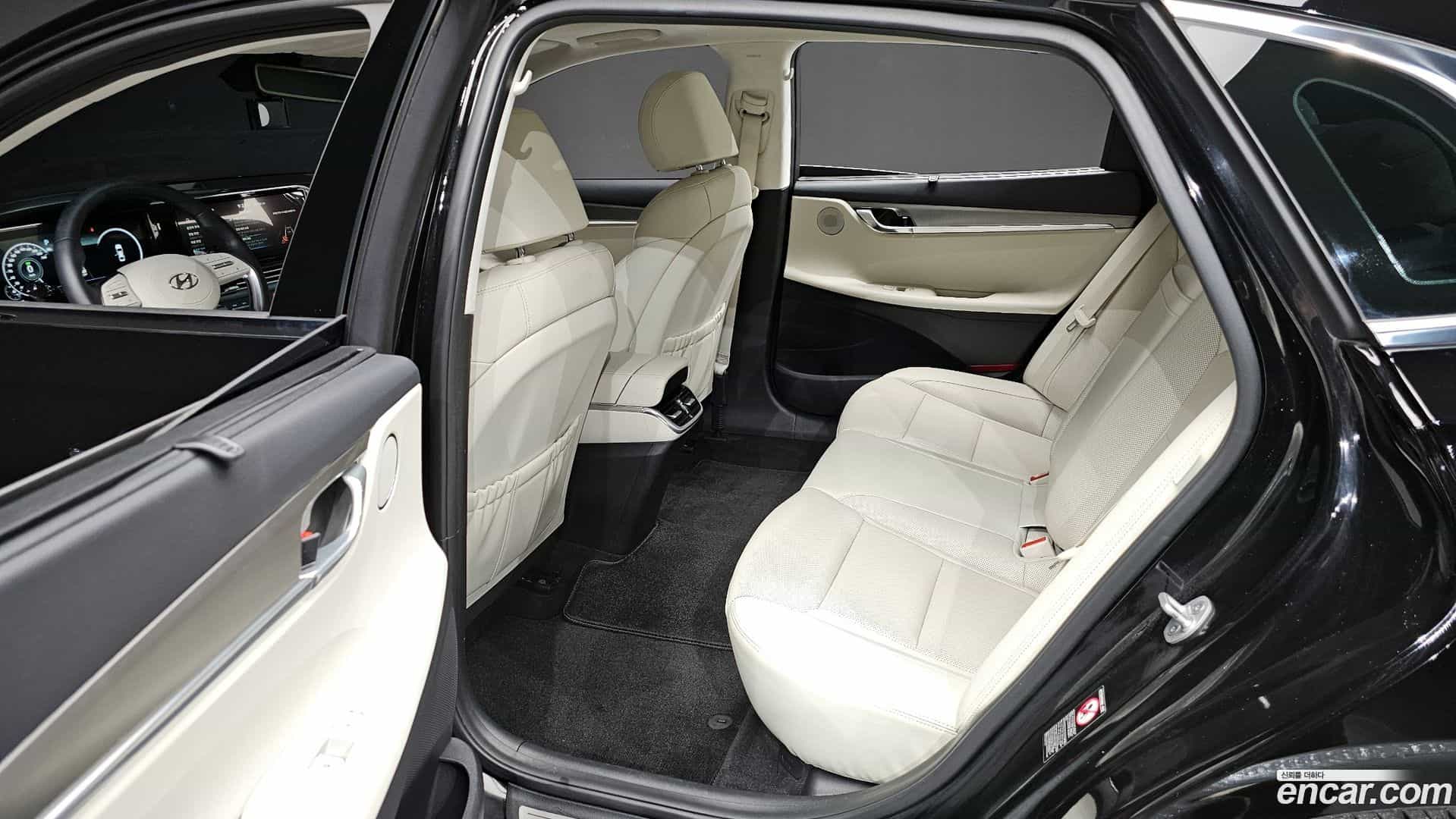Grandeur Hyundai 2022.10-OPTION-015