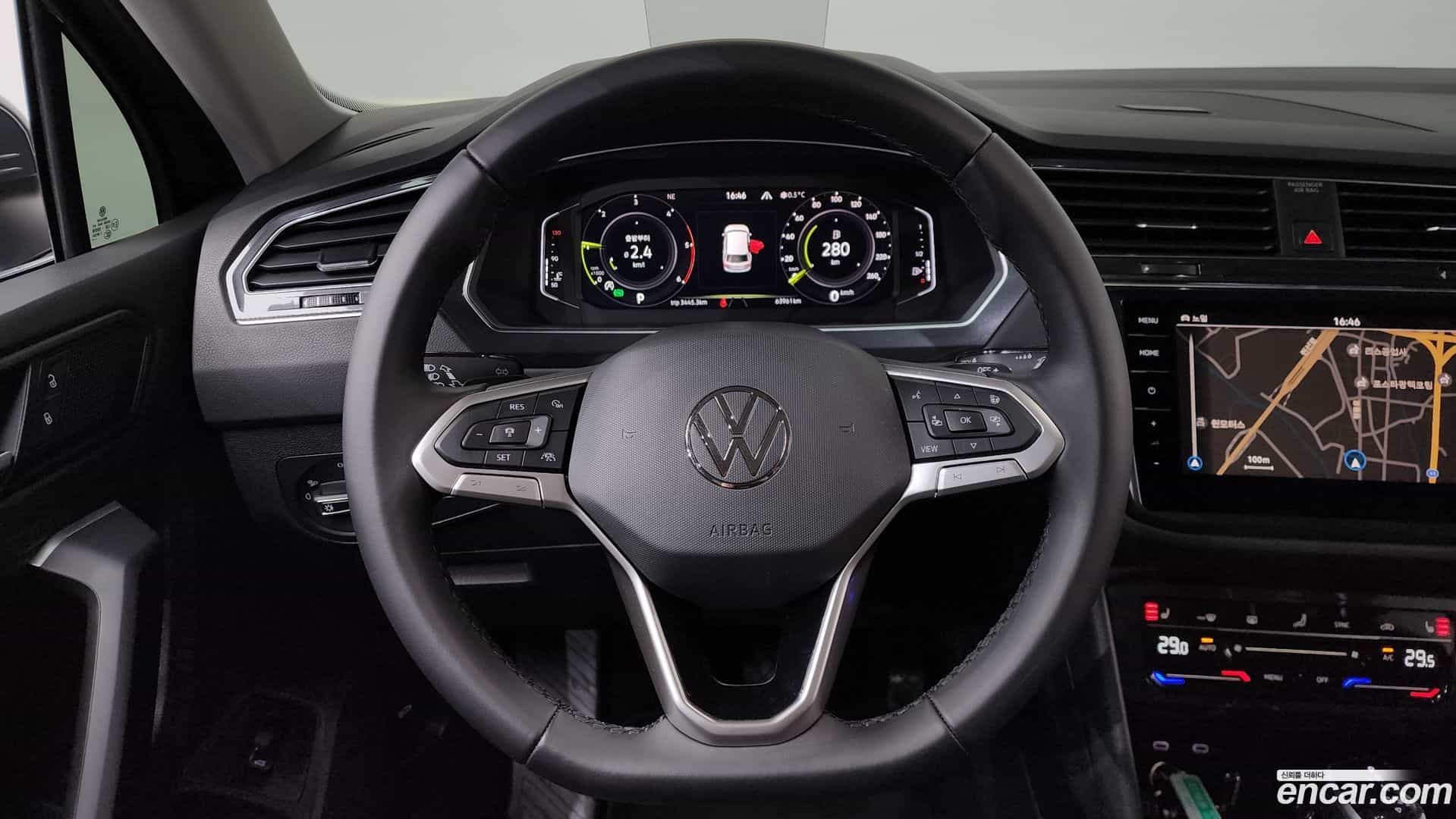 Tiguan Volkswagen 2021.7-OPTION-017