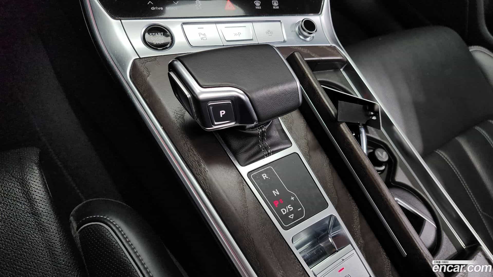 A6 Audi 2022.11-INNER-009