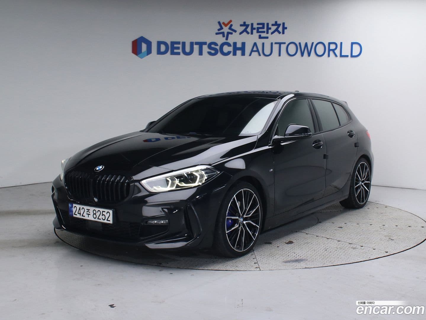 Main__Slider__Photo:1-Series BMW 2020.2-0