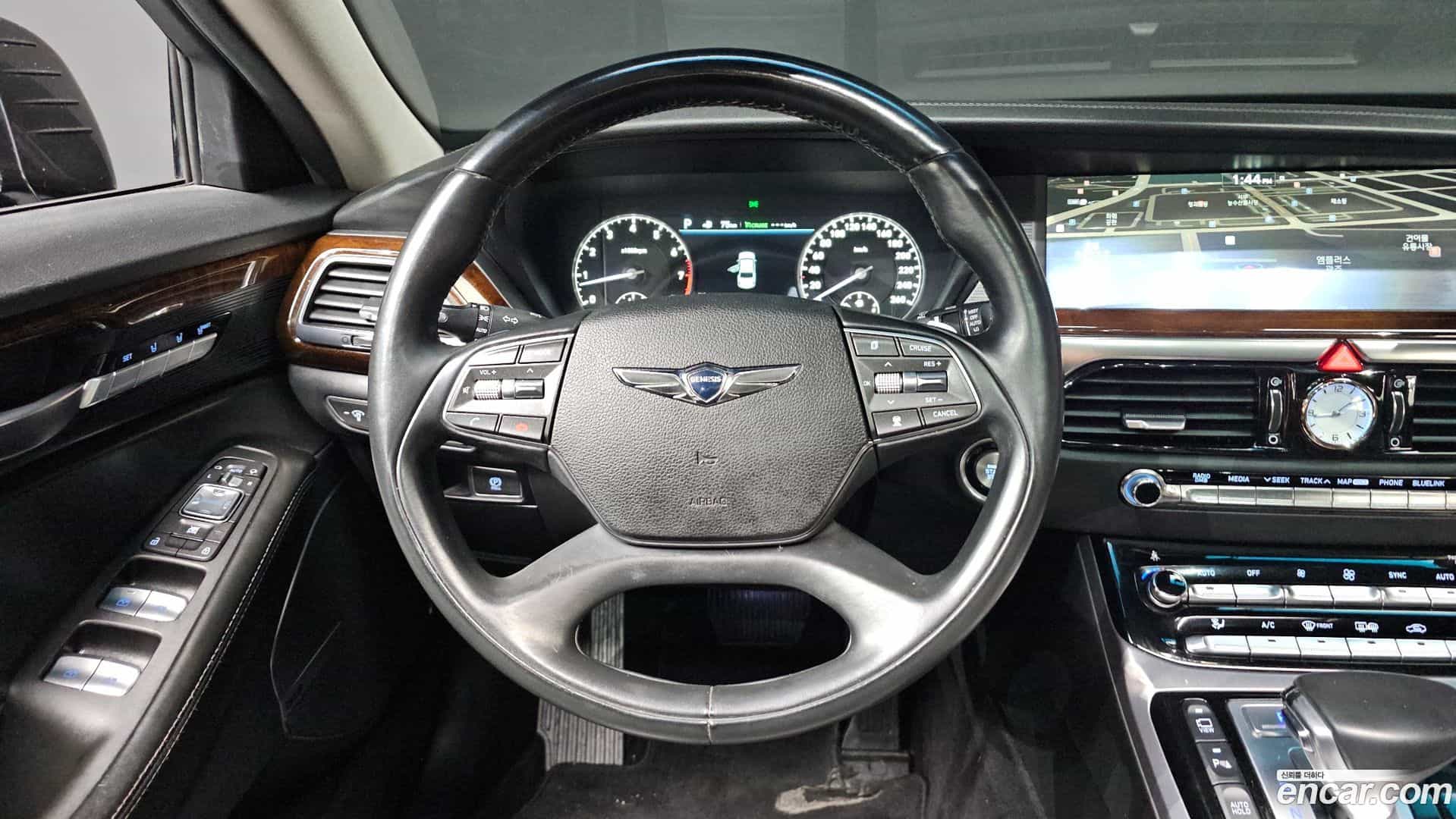 EQ900 Genesis 2016.9-OPTION-015