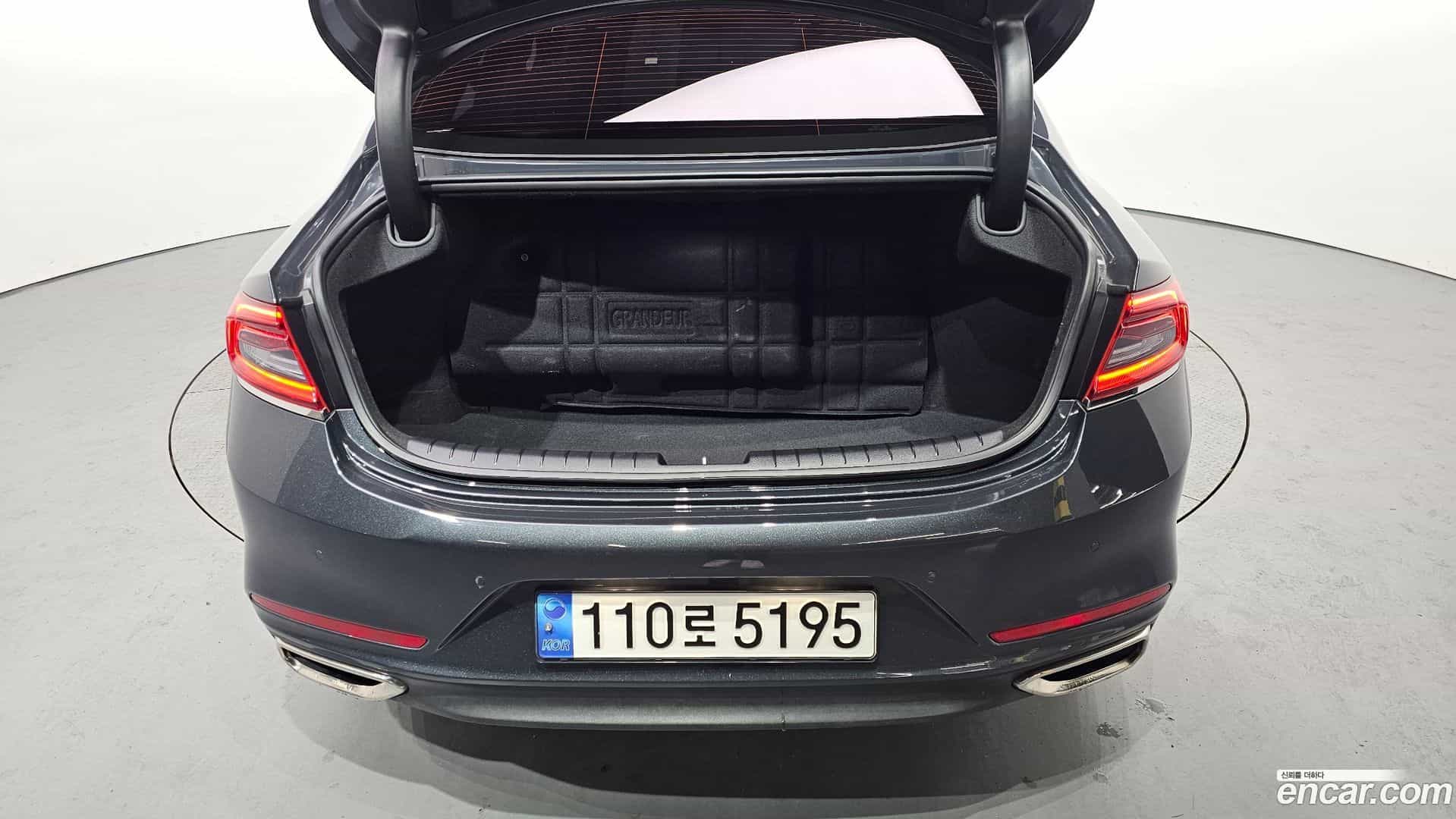 Grandeur Hyundai 2018.0-OPTION-024
