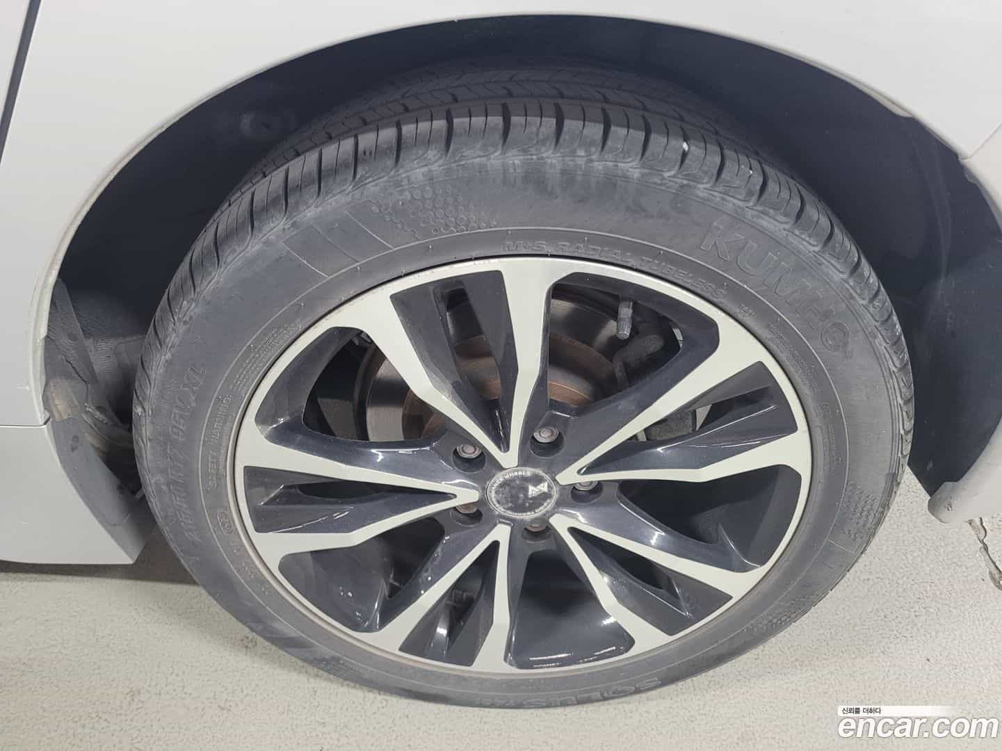 Leaf Nissan 2019.3-OUTER-005