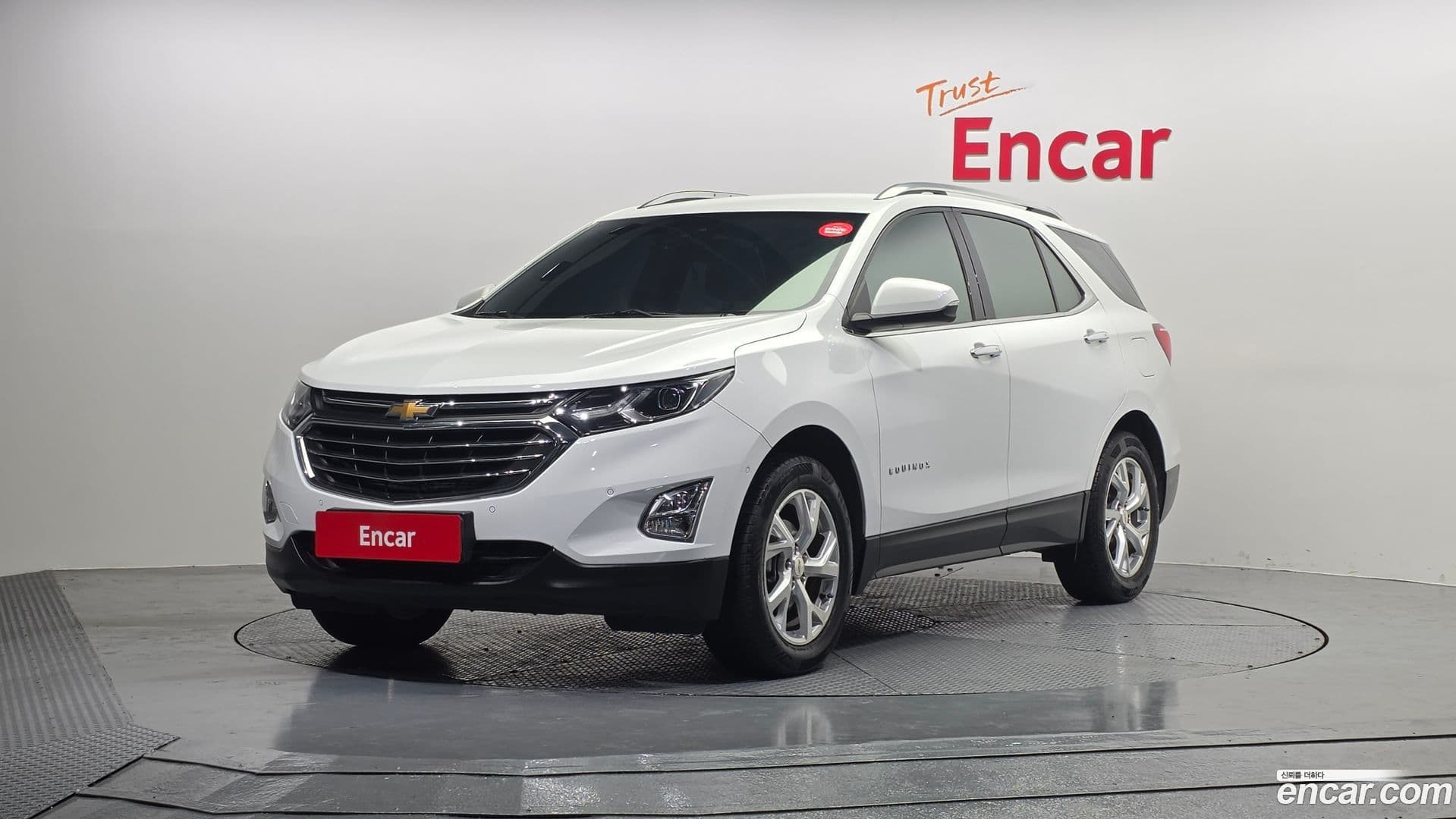 Main__Slider__Photo:Equinox Chevrolet 2018.8-0