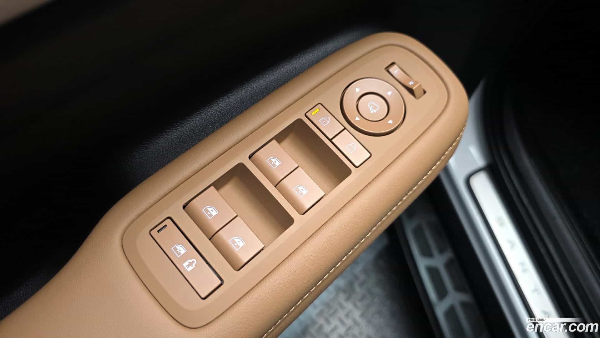 Santafe Hyundai 2025.2-OPTION-018
