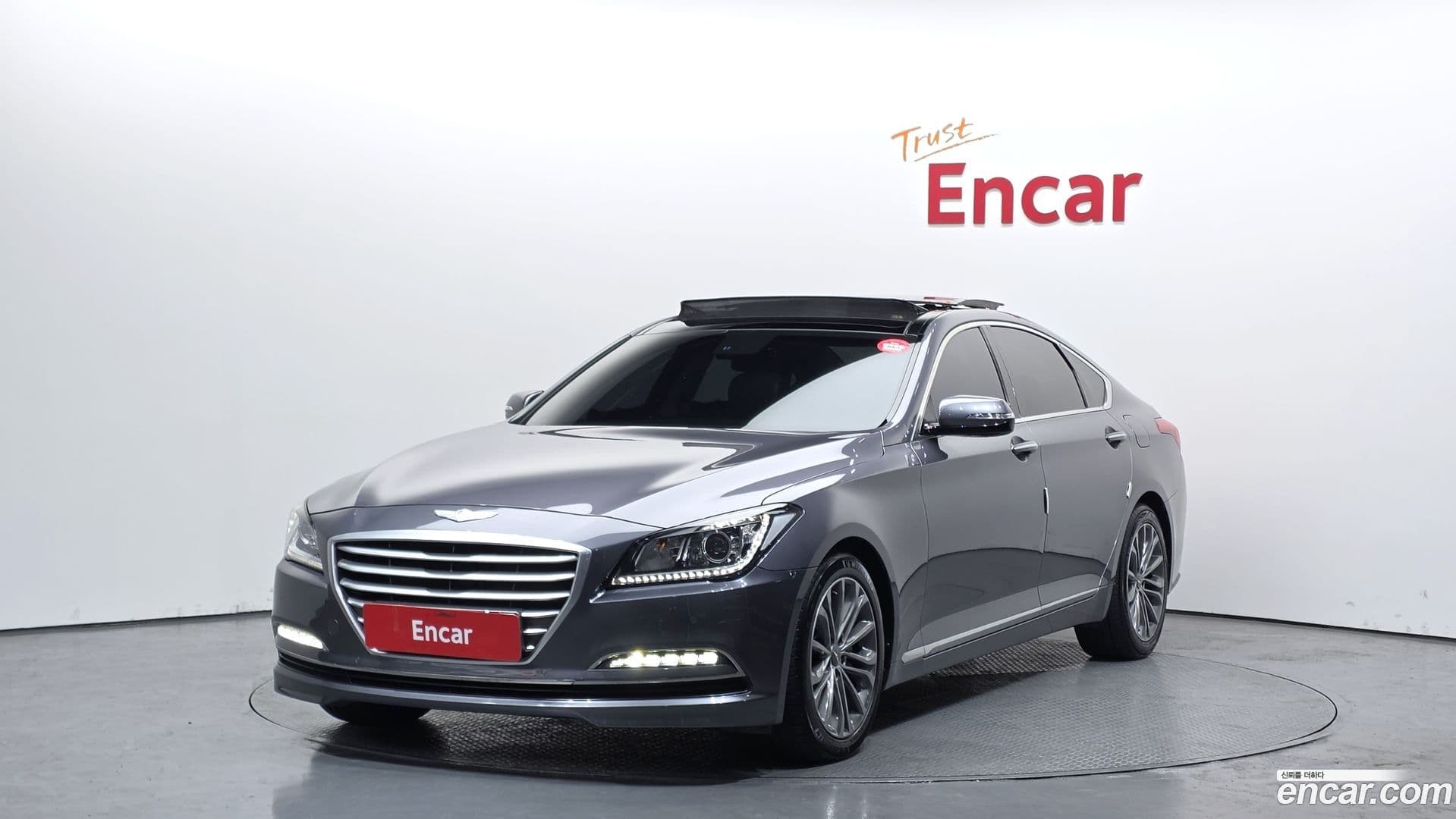 Main__Slider__Photo:Genesis Hyundai 2014.7-0