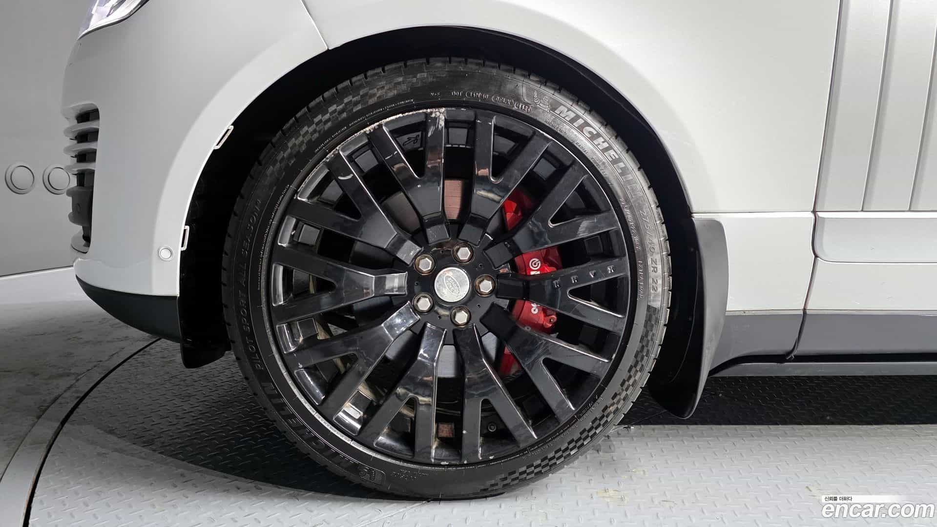 Range Rover Land Rover 2016.10-OUTER-005