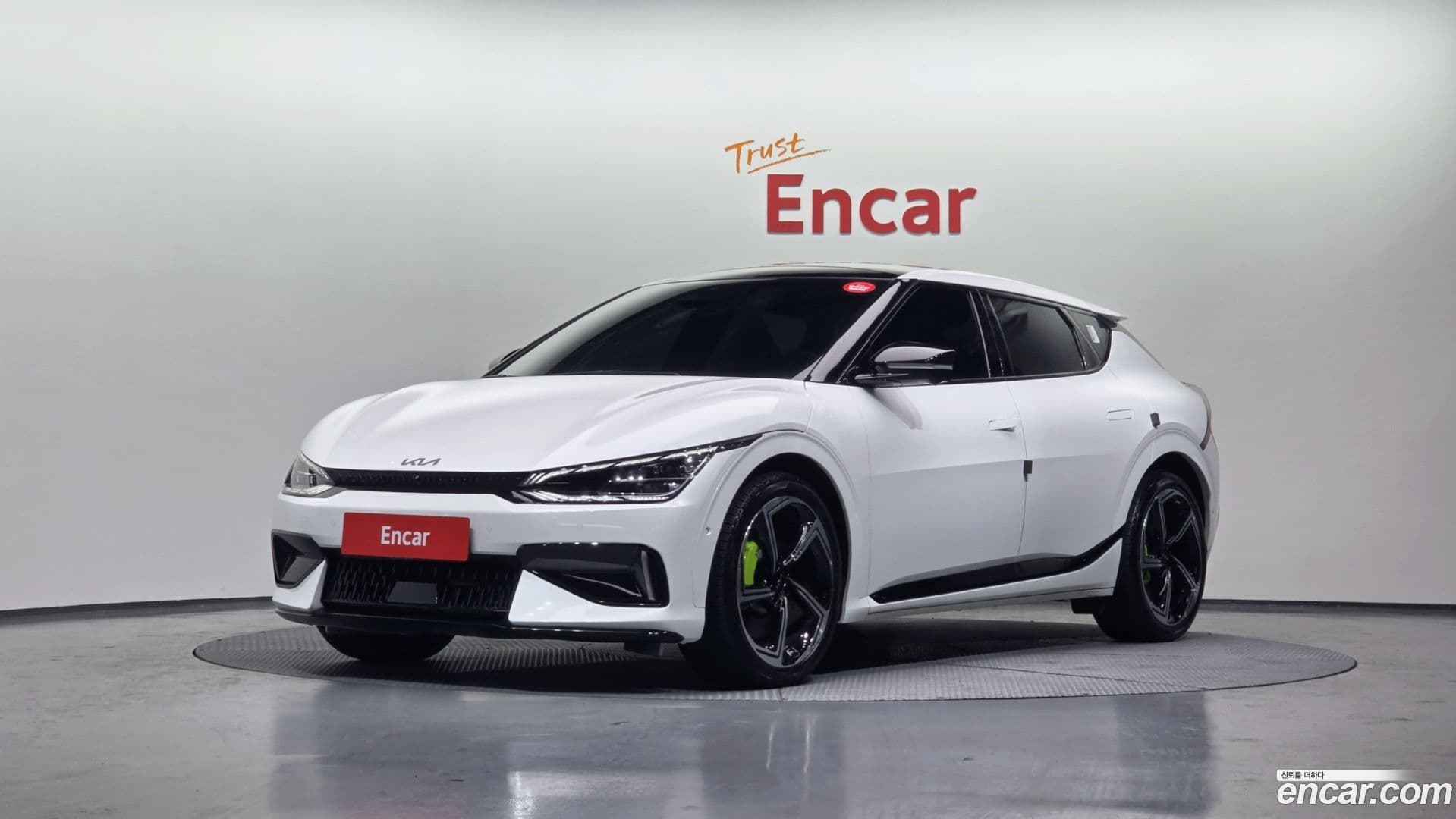Main__Slider__Photo:EV6 Kia 2023.2-0
