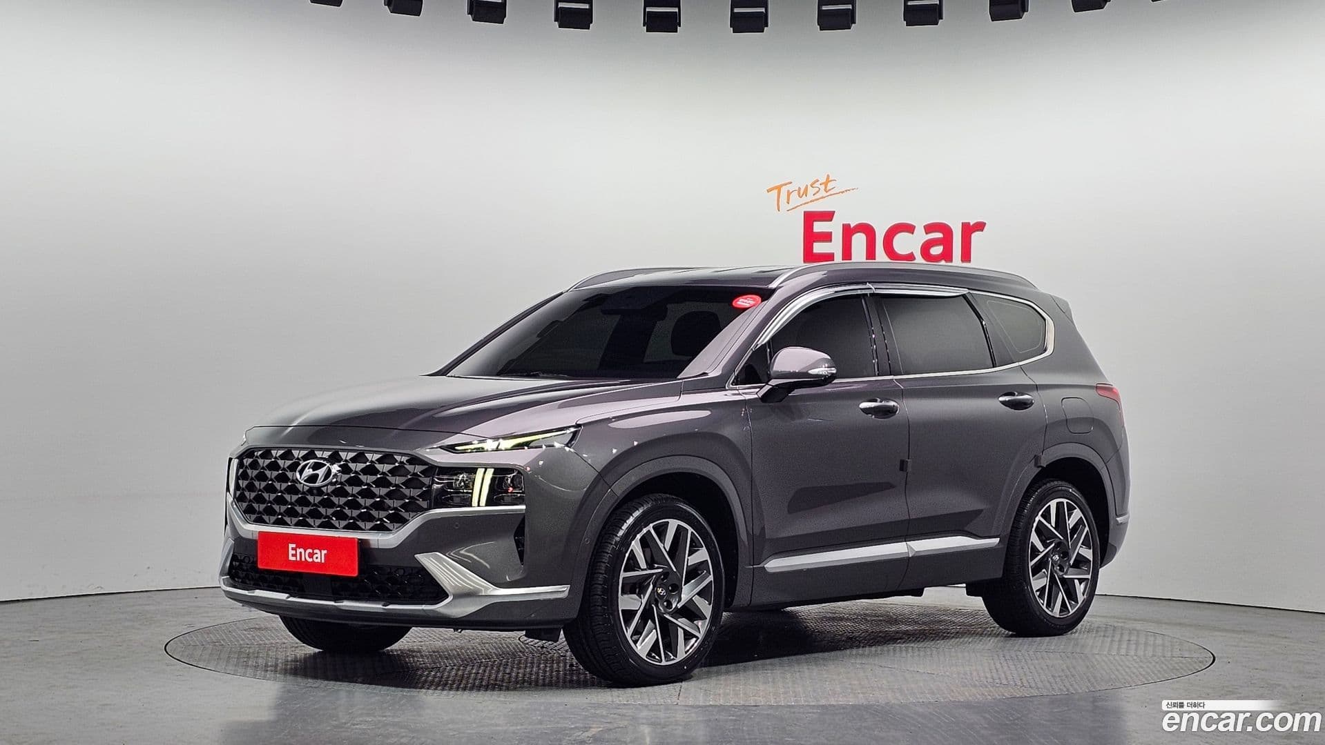 Main__Slider__Photo:Santafe Hyundai 2020.7-0