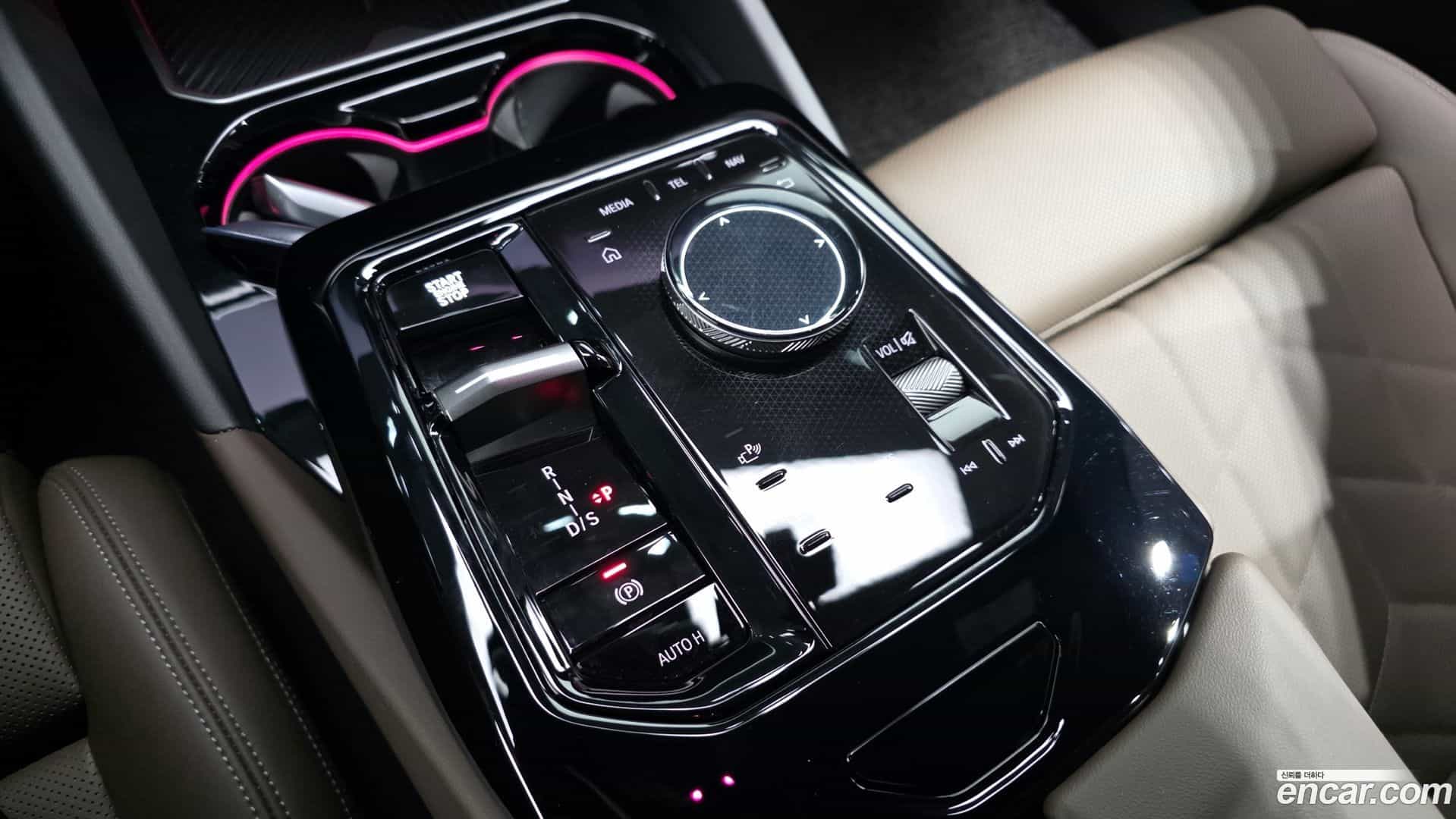 5-Series BMW 2025.0-INNER-009