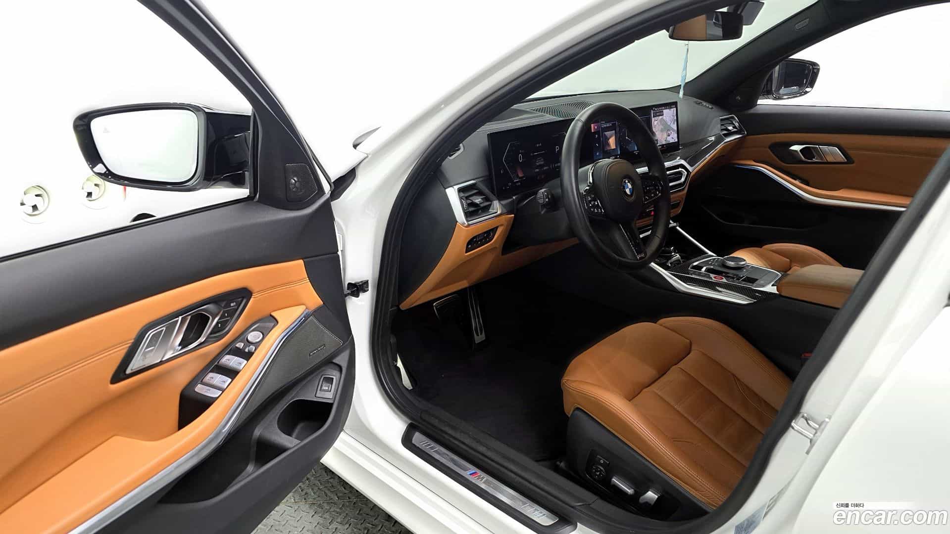 3-Series BMW 2023.9-INNER-010