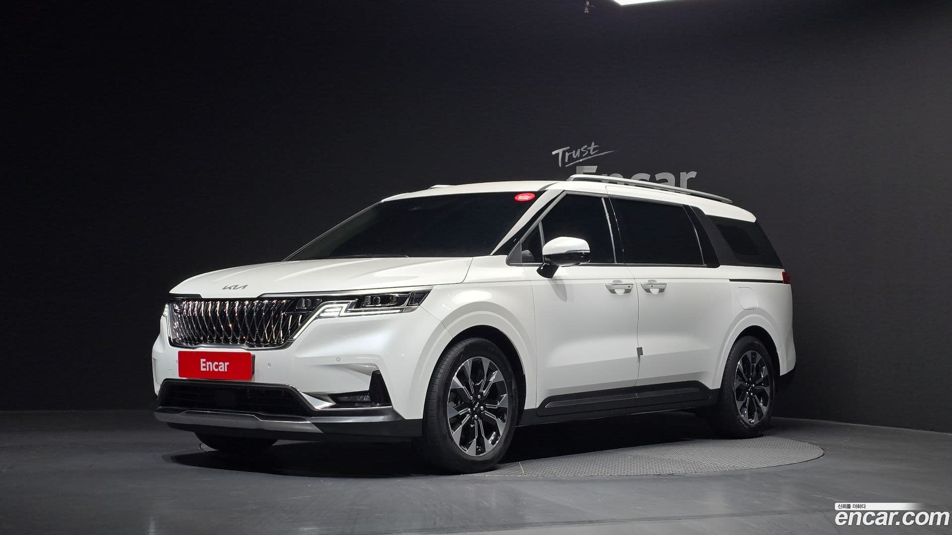 Main__Slider__Photo:Canival Kia 2021.11-0