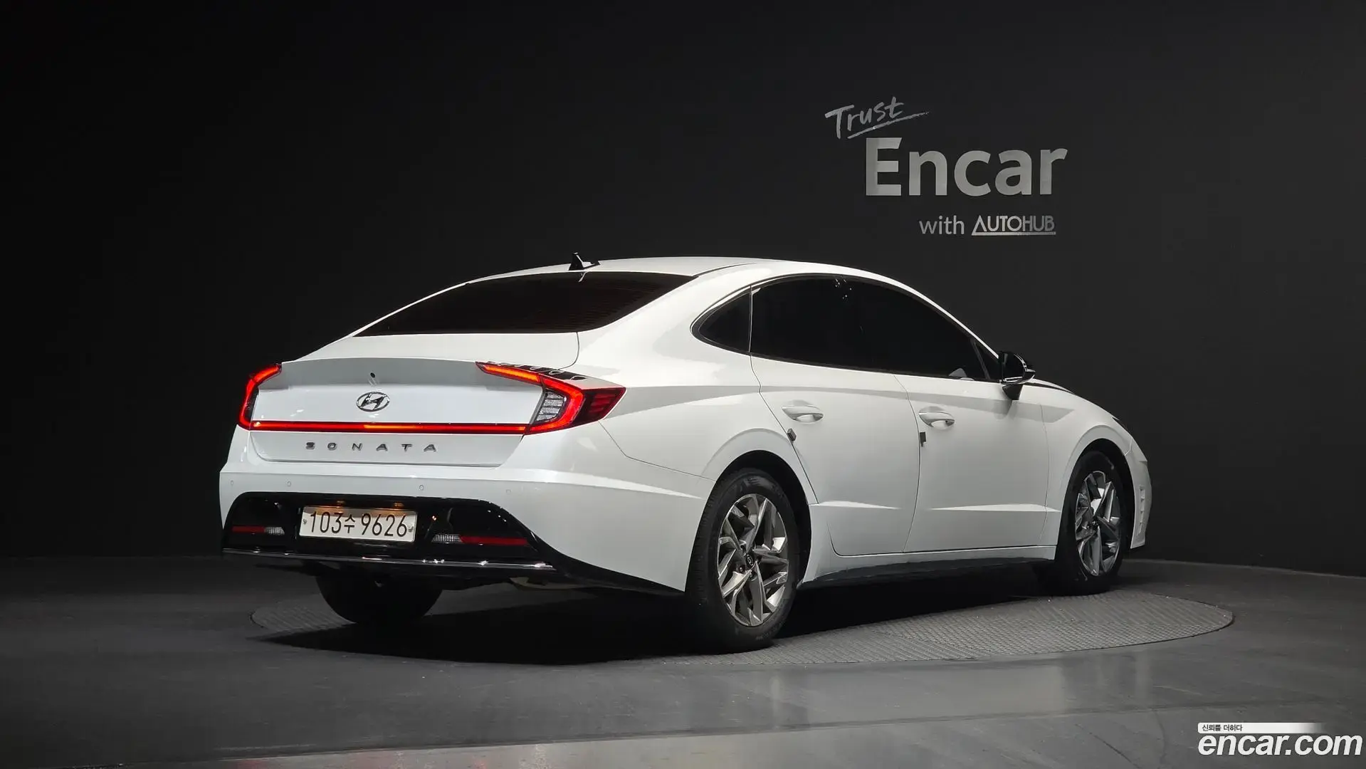 Main__Slider__Photo:Sonata Hyundai 2022.5-1