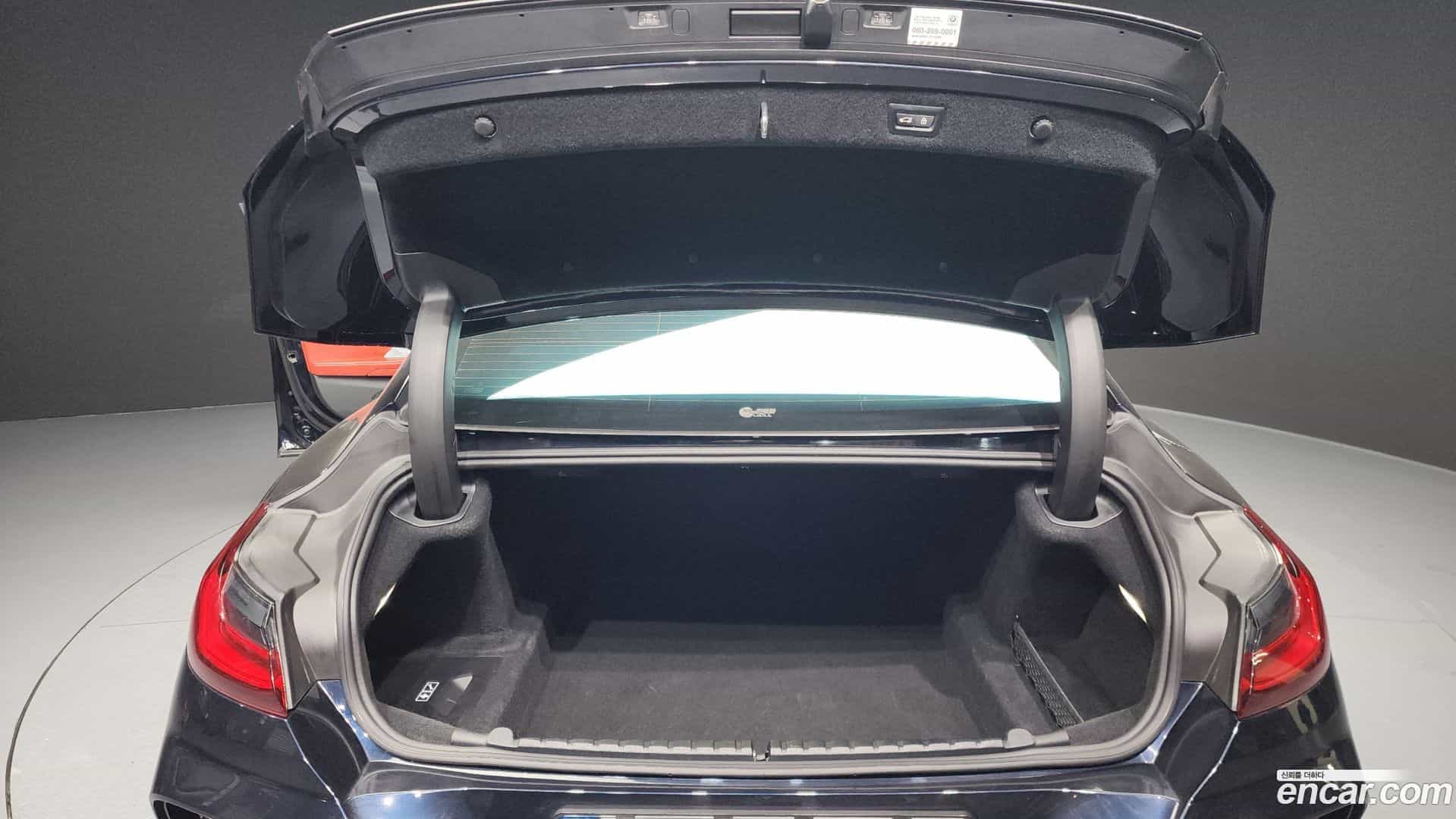 8-Series BMW 2021.11-OPTION-024
