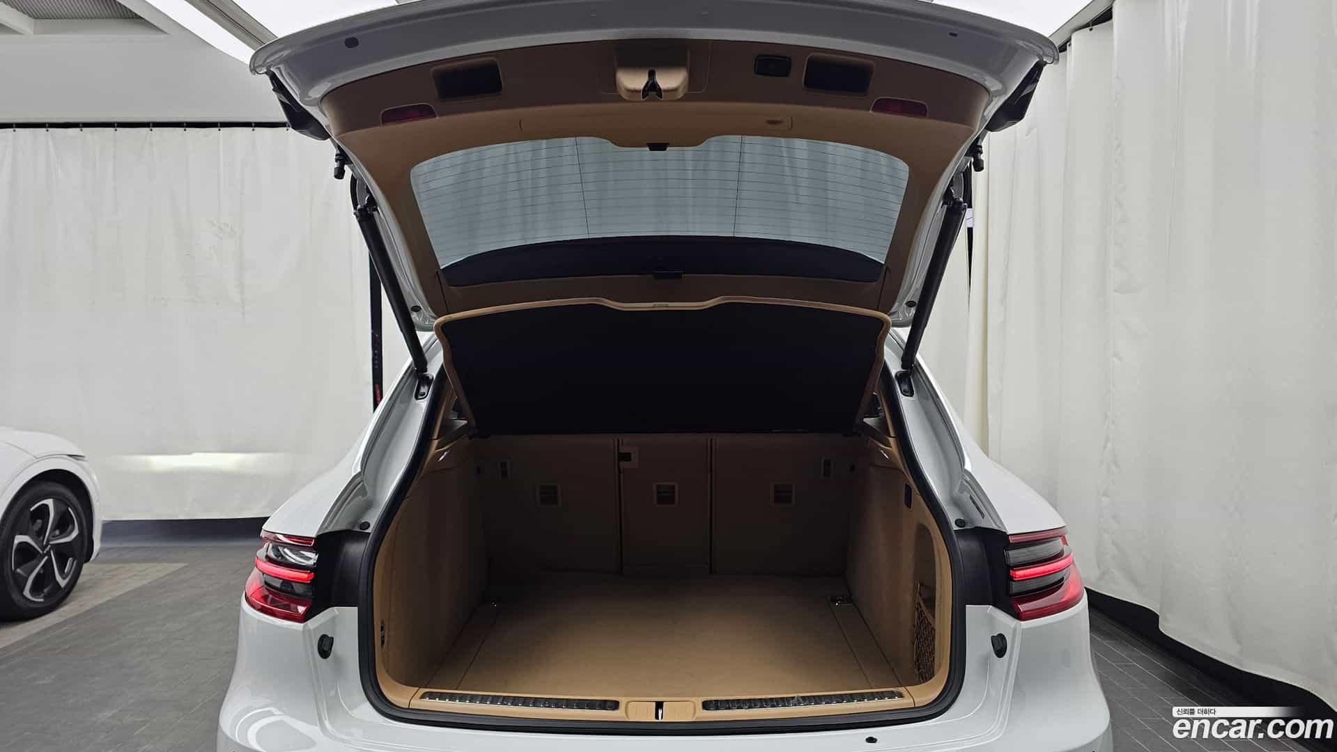 Macan Porsche 2015.5-OPTION-024