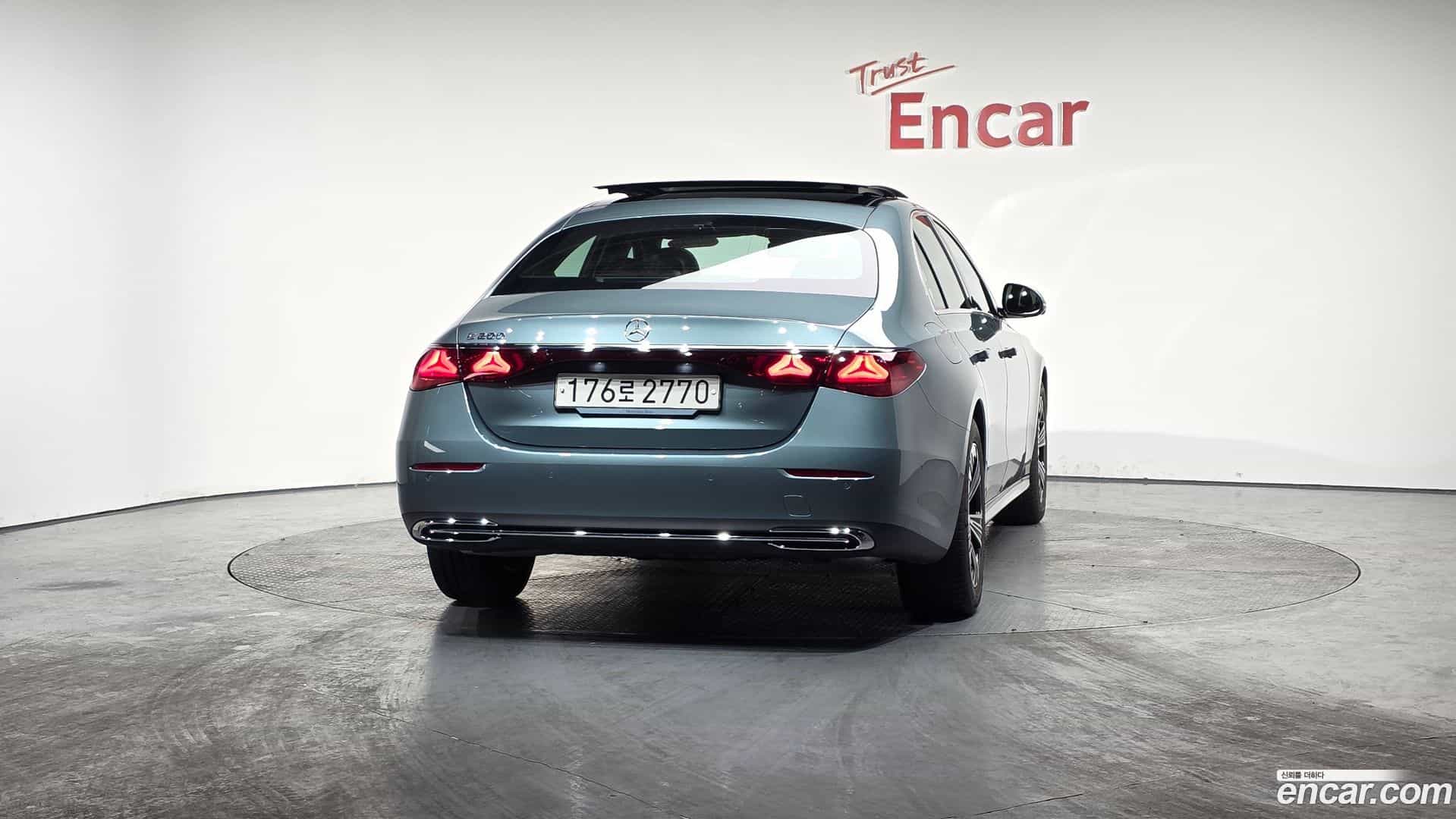 E-Class Mercedes-Benz 2025.2-OUTER-004