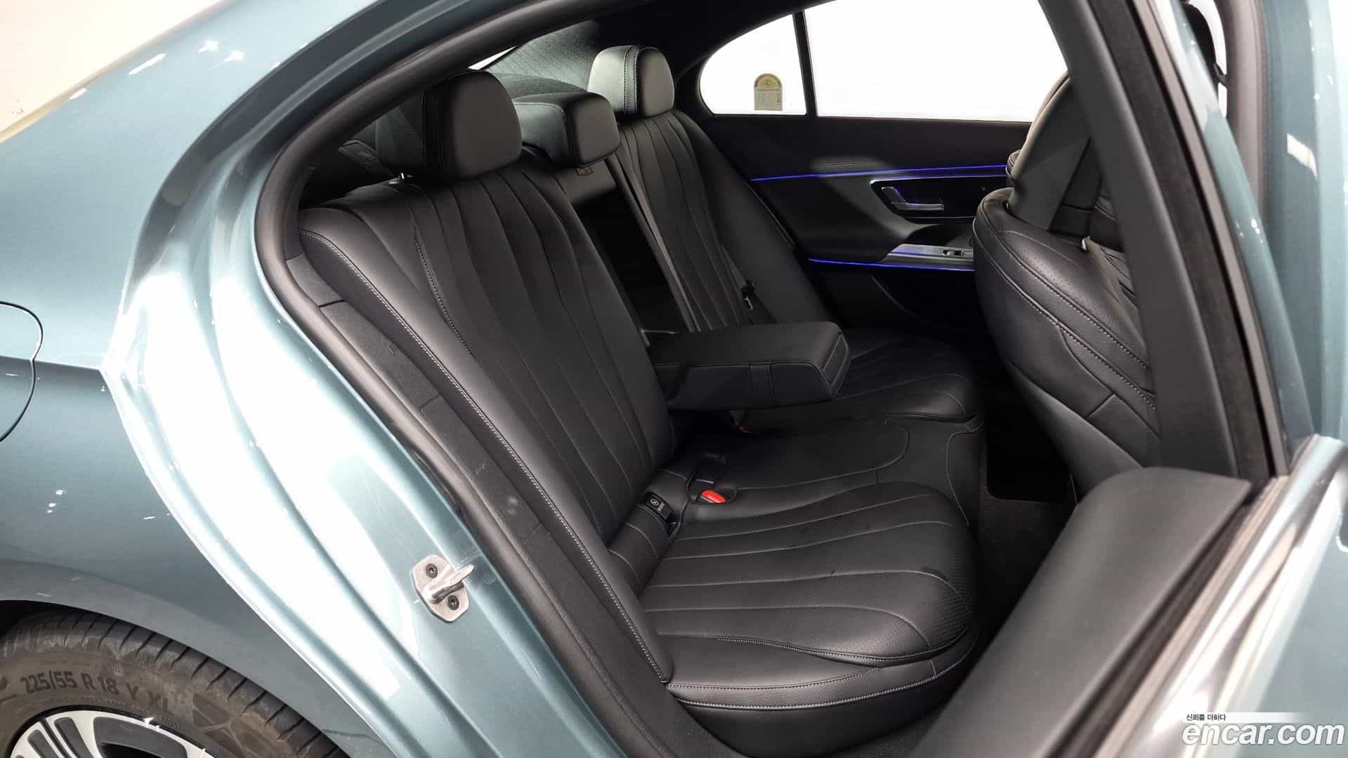E-Class Mercedes-Benz 2025.2-OPTION-015