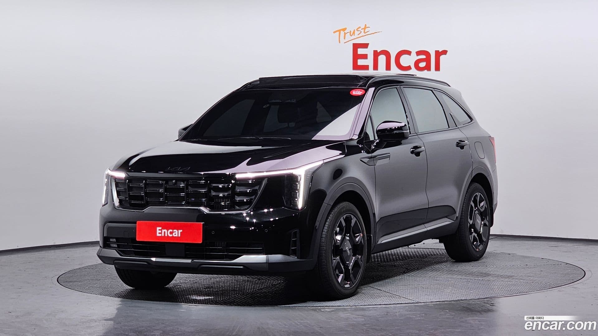 Main__Slider__Photo:Sorento Kia 2025.11-0