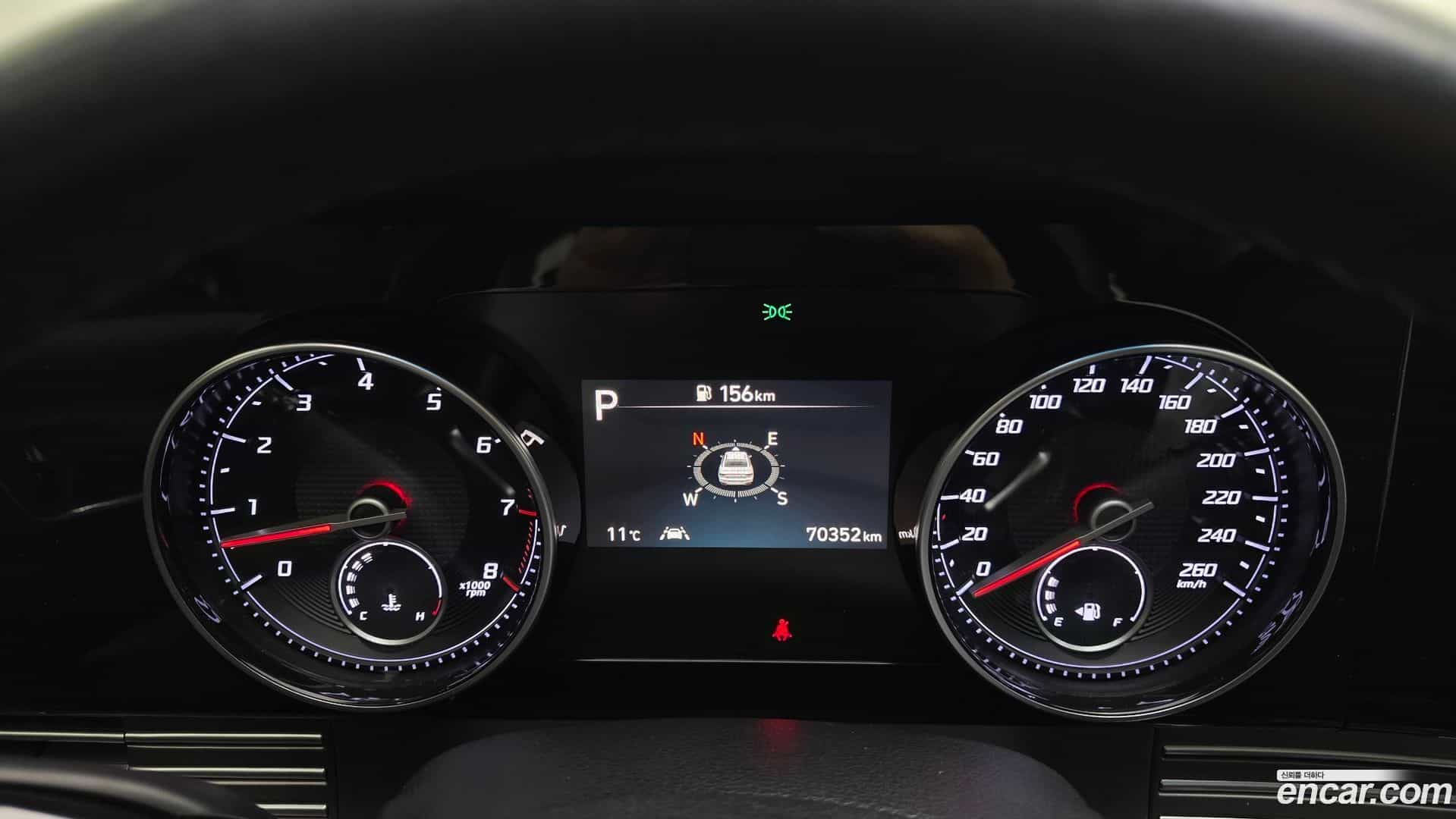 Grandeur Hyundai 2021.2-INNER-008